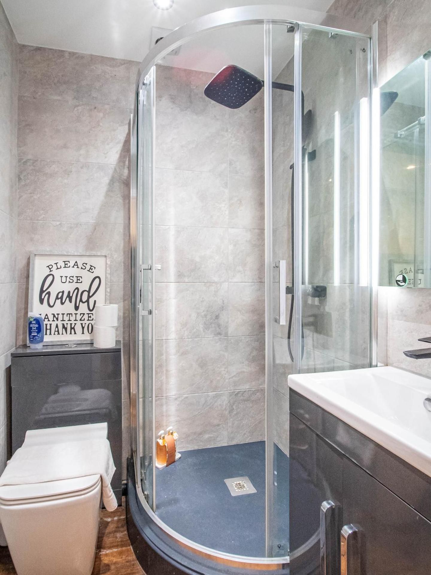 One-Bedroom Standard Apartment