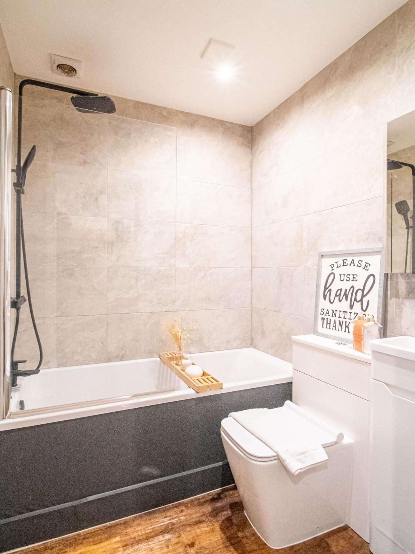 One-Bedroom Premier Apartment