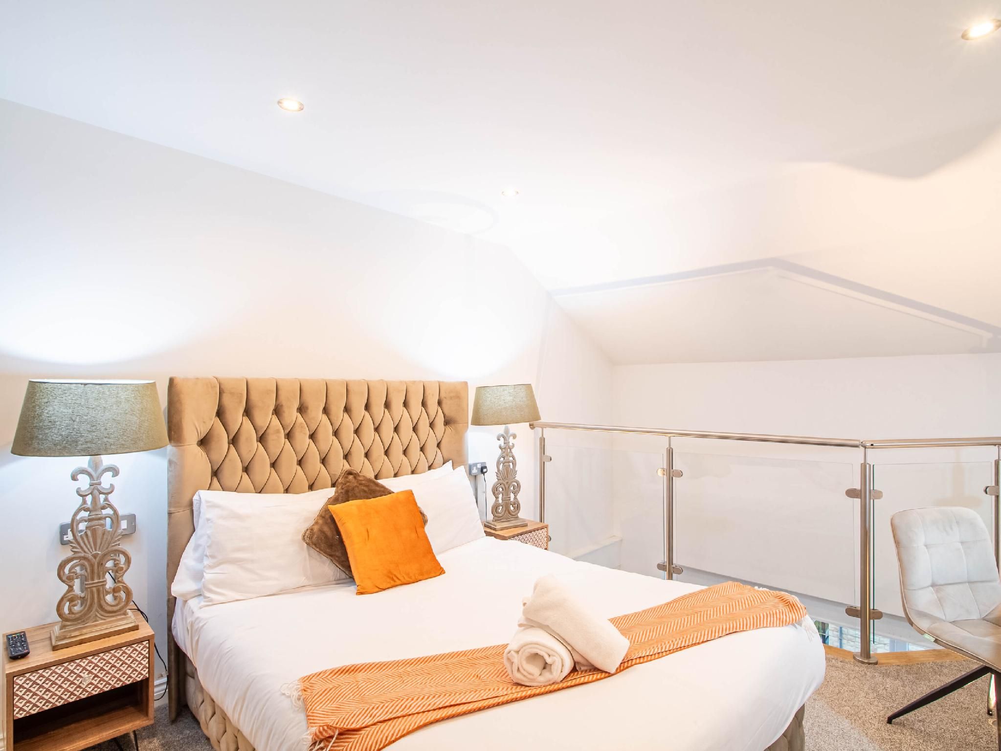 Hayy ApartHotels Dealhouse 1 Bedroom Dealhouse 211 Shower-Bath