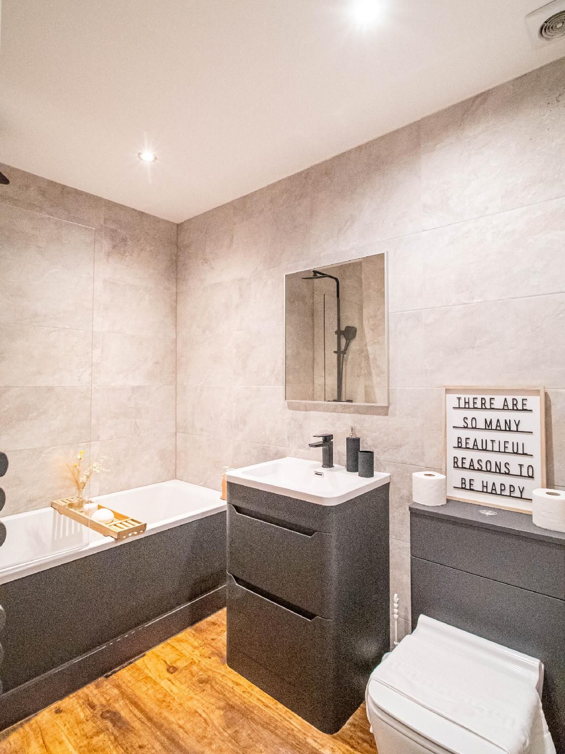 Hayy ApartHotels Dealhouse Dealhouse 205 2