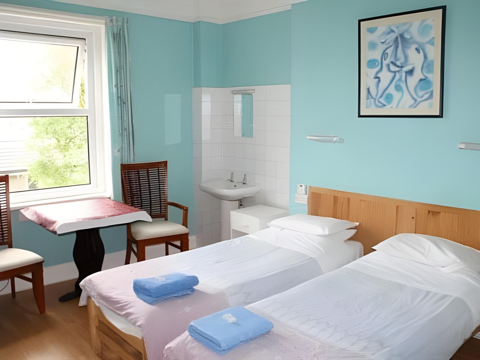 Dolphins Hotel Twin Room 2