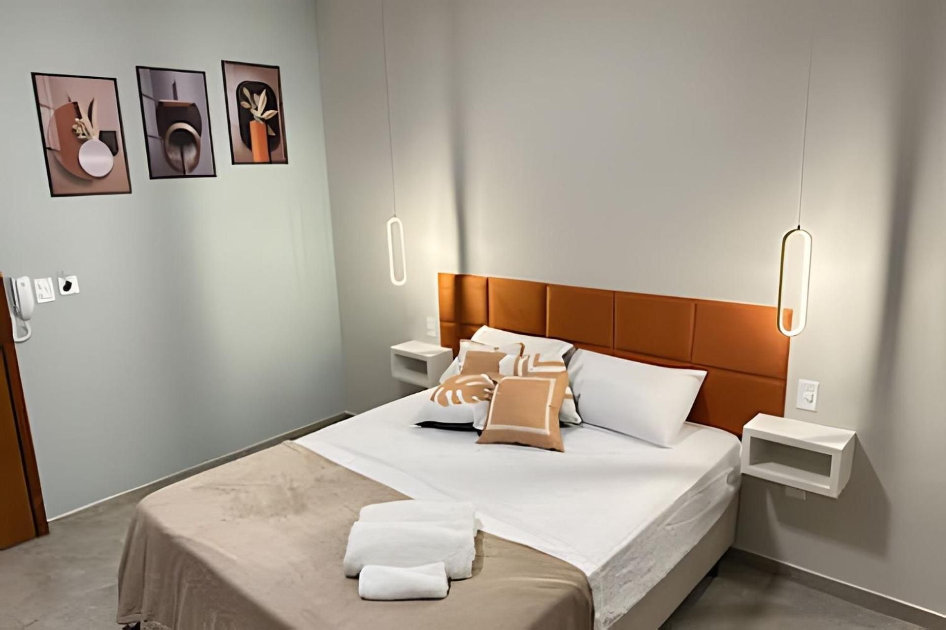 One-Bedroom Apartment with Balcony