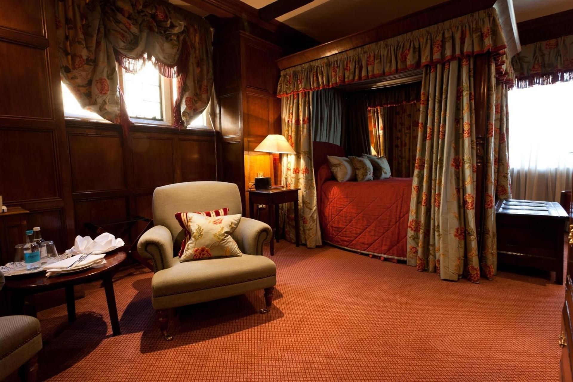 Superior Four Poster Room