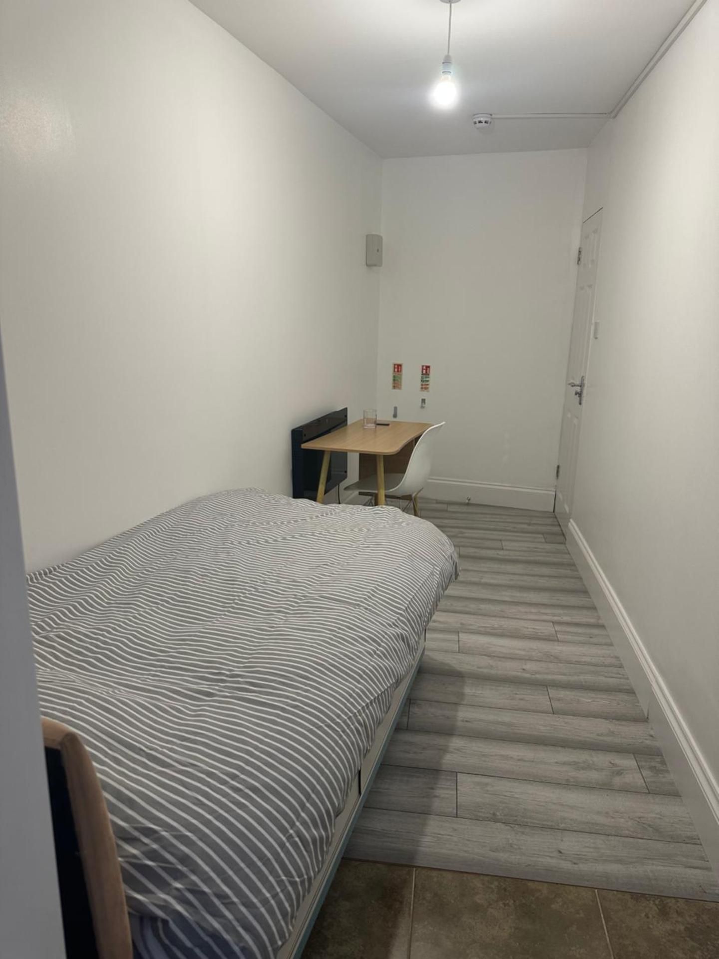 Single Room with Shared Bathroom