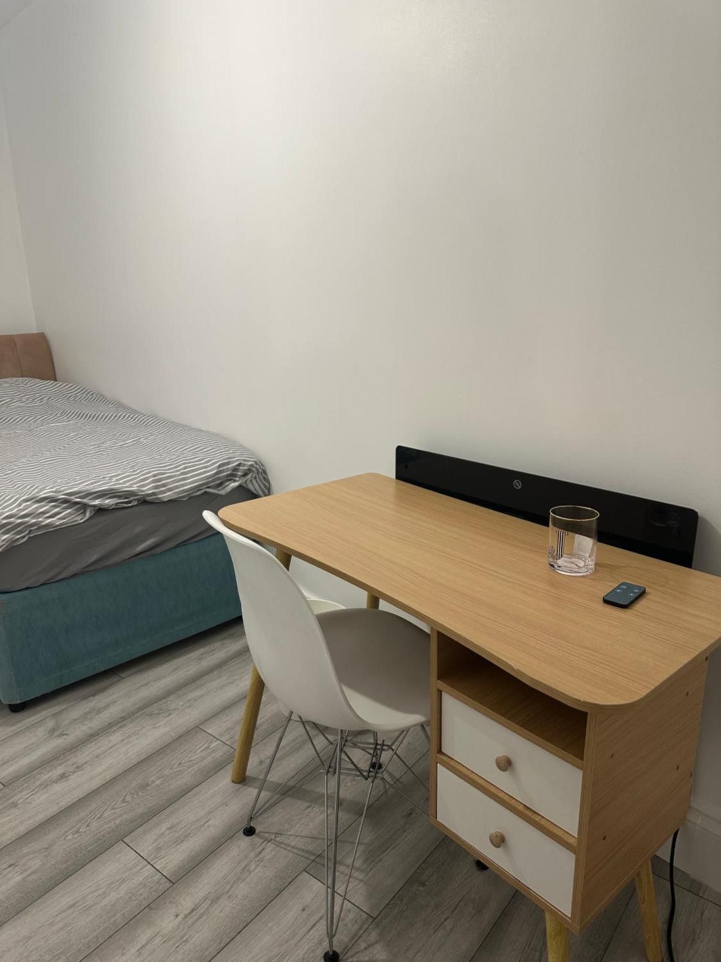 Single Room with Shared Bathroom