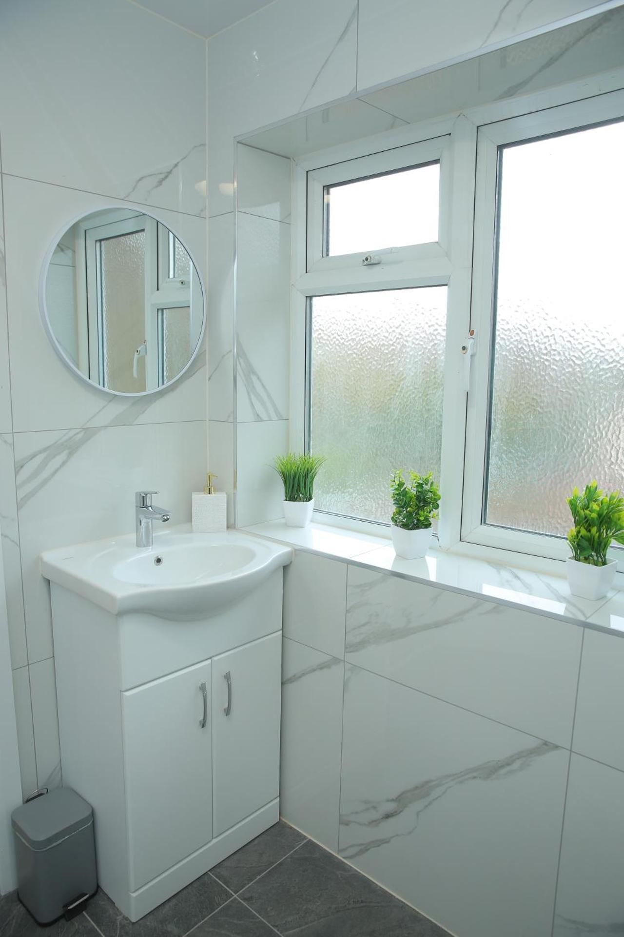 Deluxe Double Room with Shower
