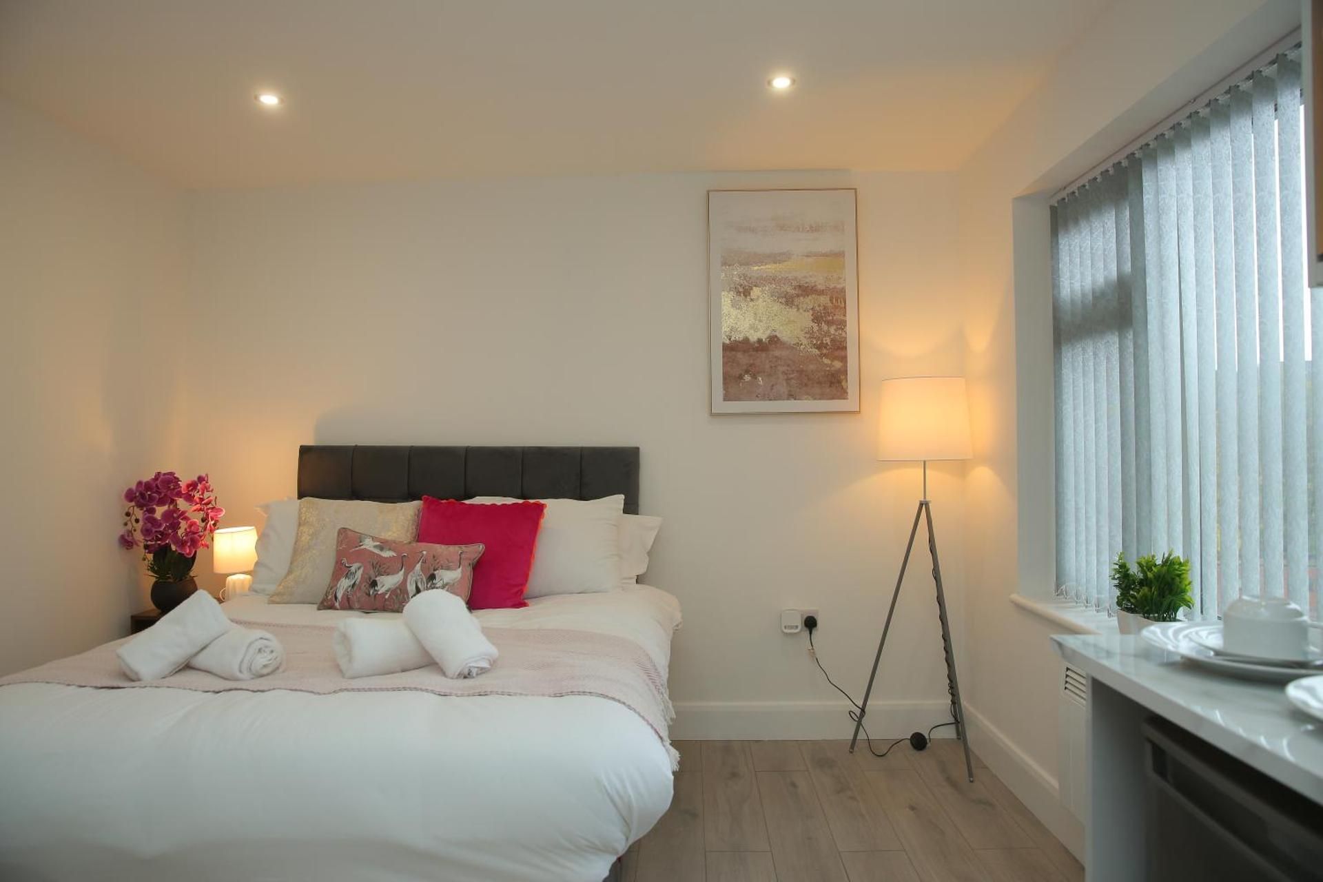 Deluxe Double Room with Shower
