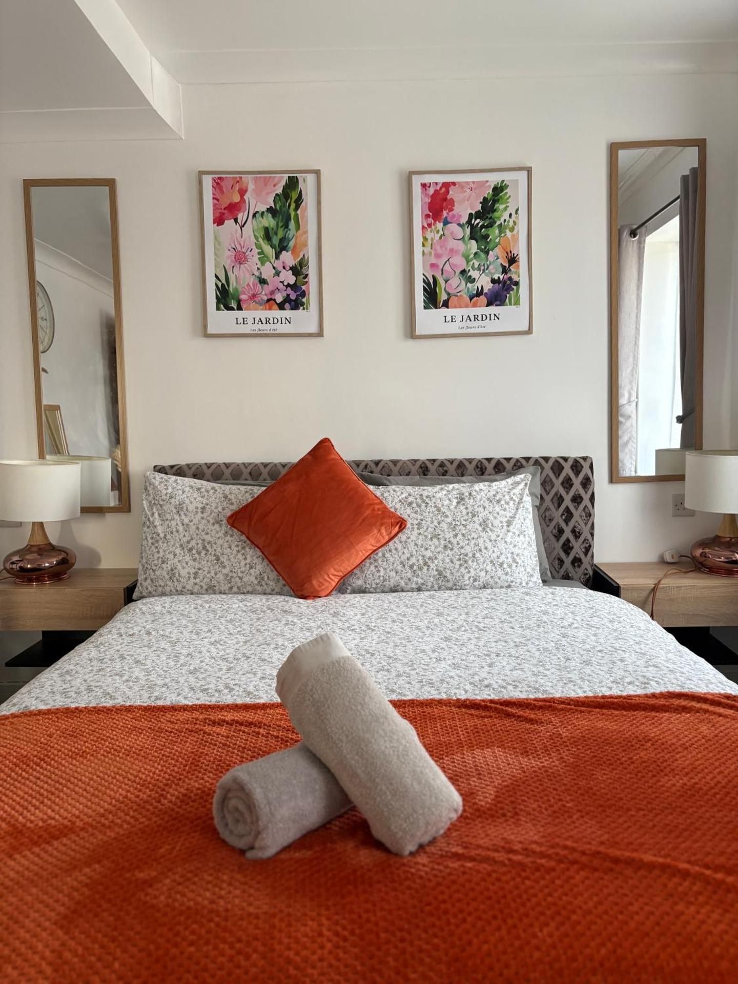 Deluxe King Room