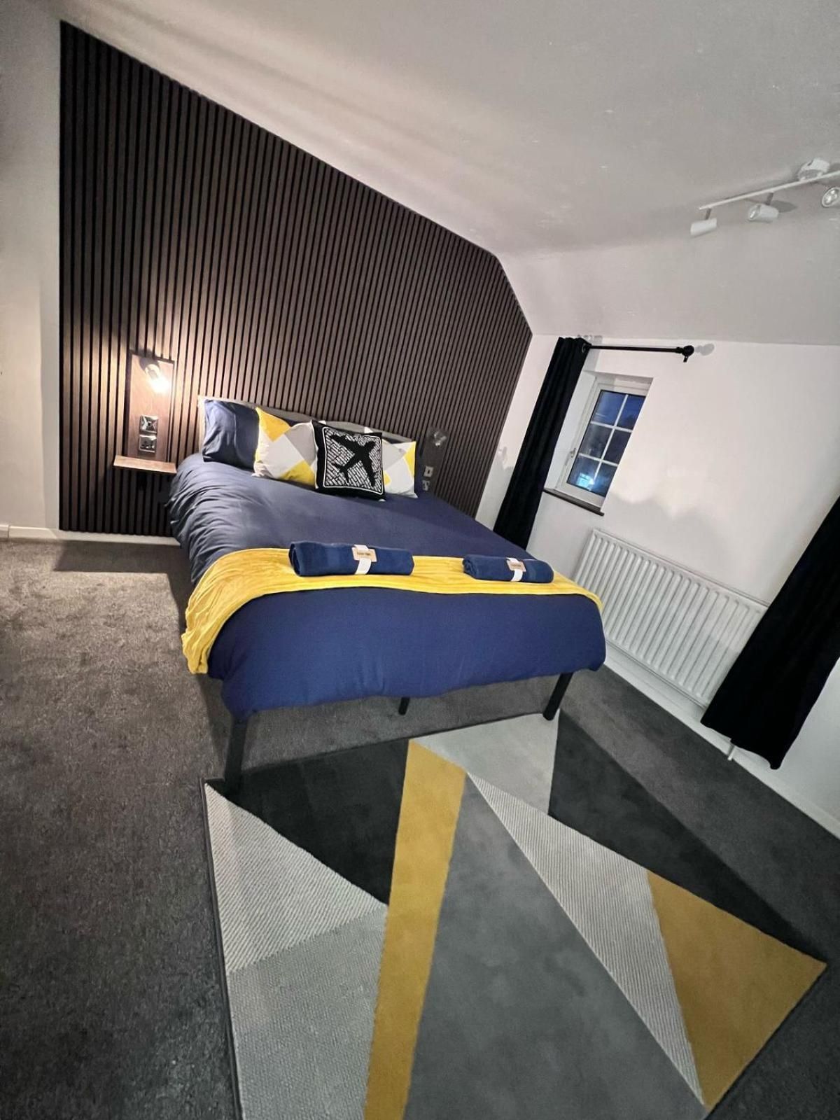 Double Room with Shared Bathroom