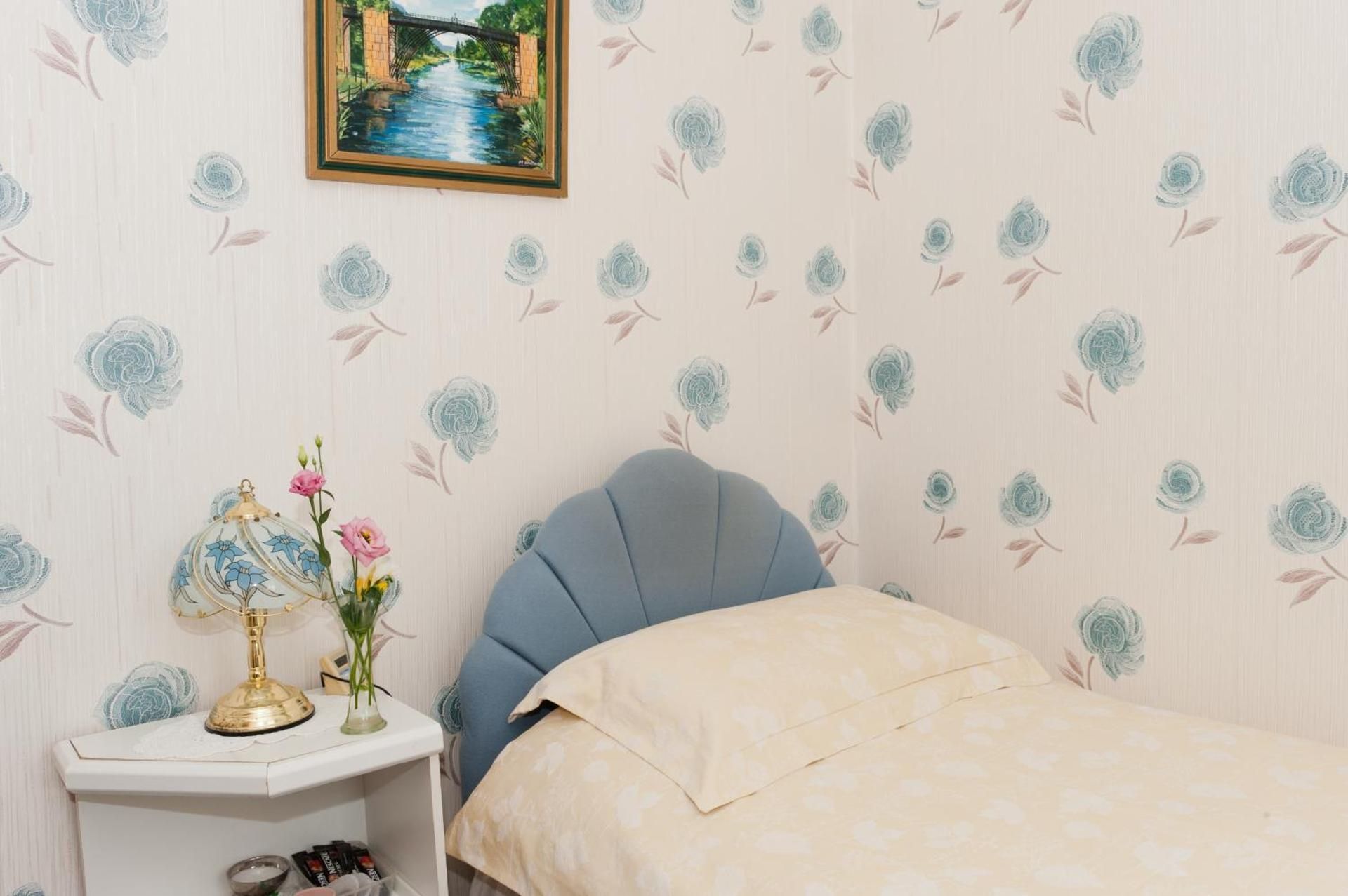 Single Room with Shared Bathroom