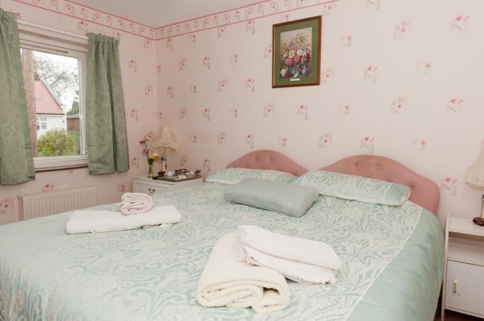 Deluxe Double Room with Shower