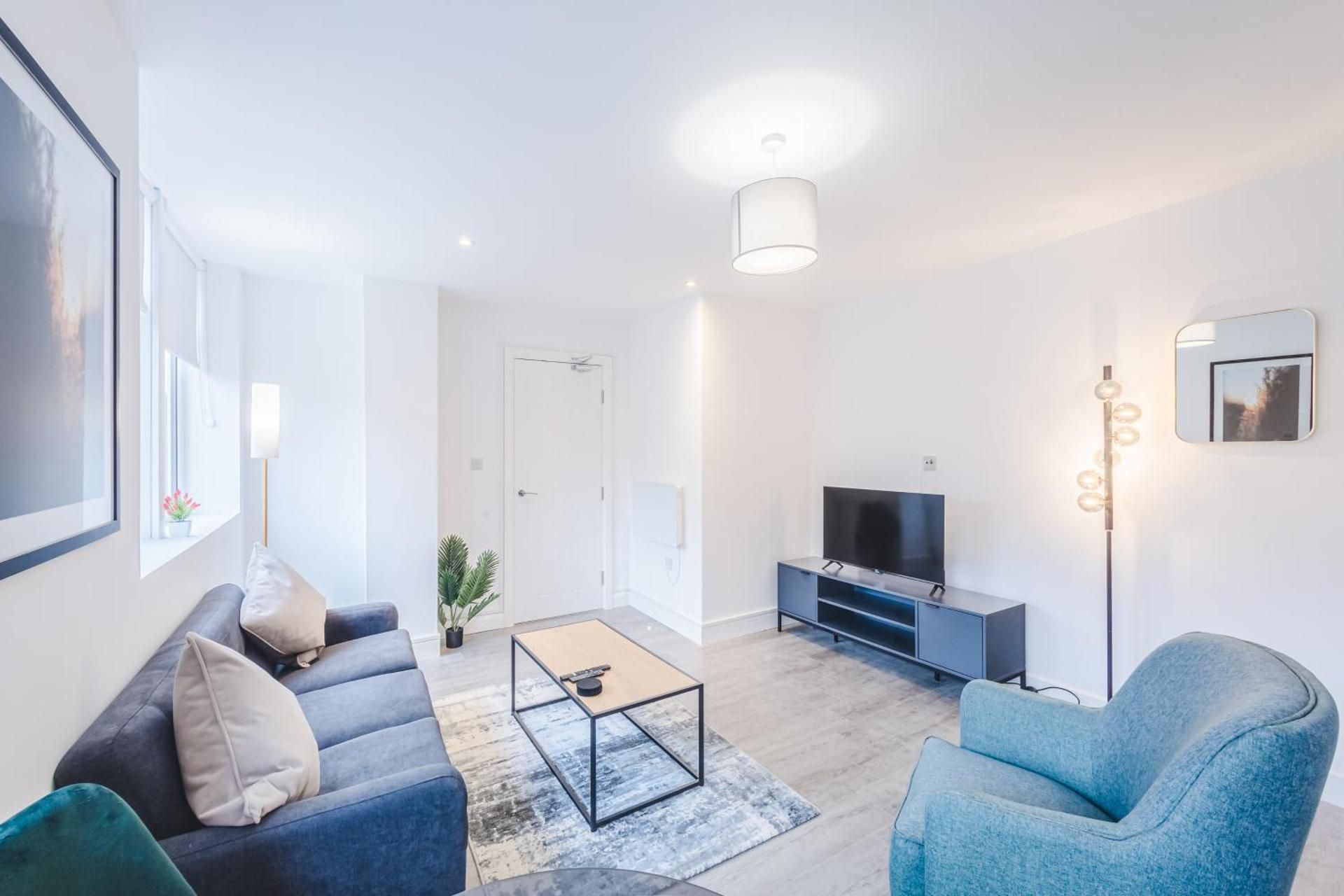 One-Bedroom Apartment