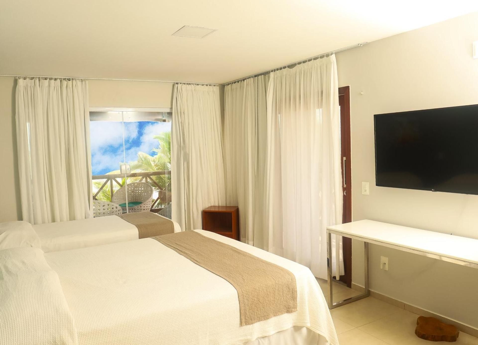 Two-Bedroom Apartment with Balcony and Sea View