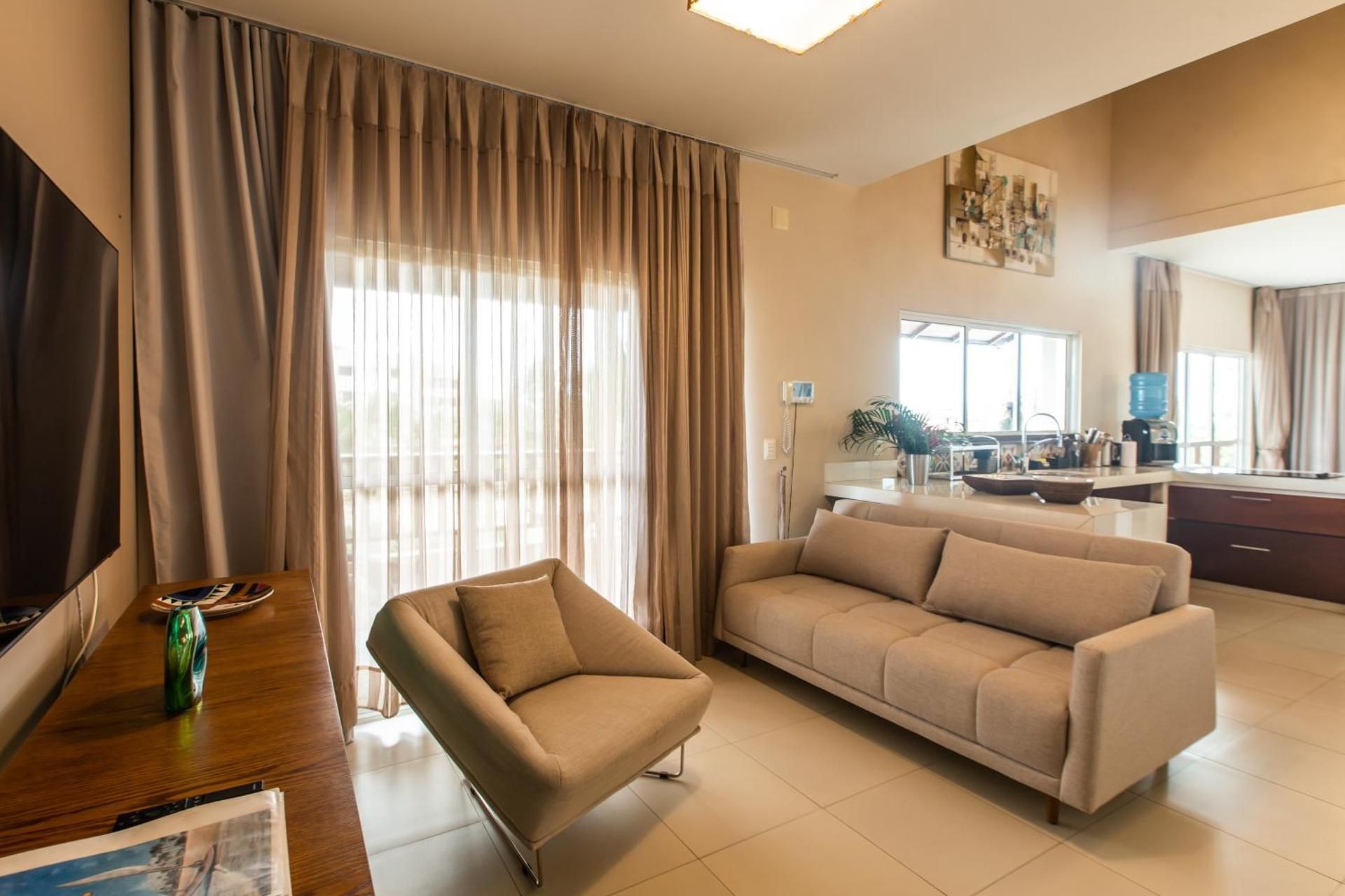 Two-Bedroom Deluxe Apartment with Balcony