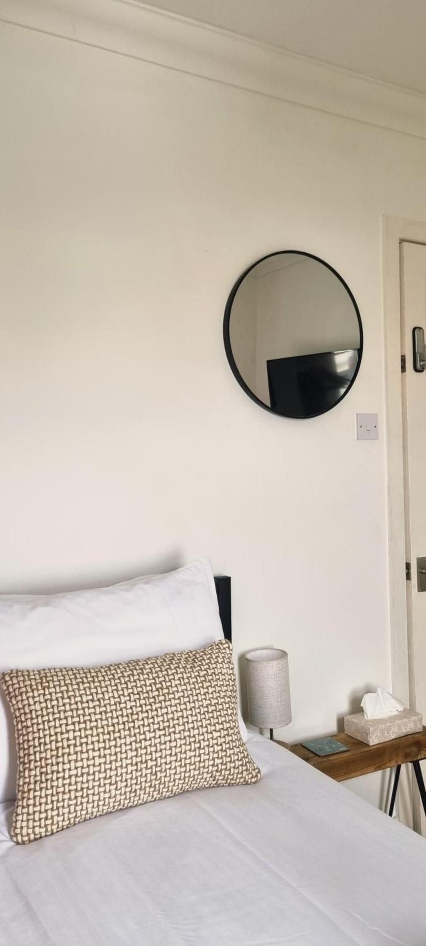 Single Room with Shared Bathroom