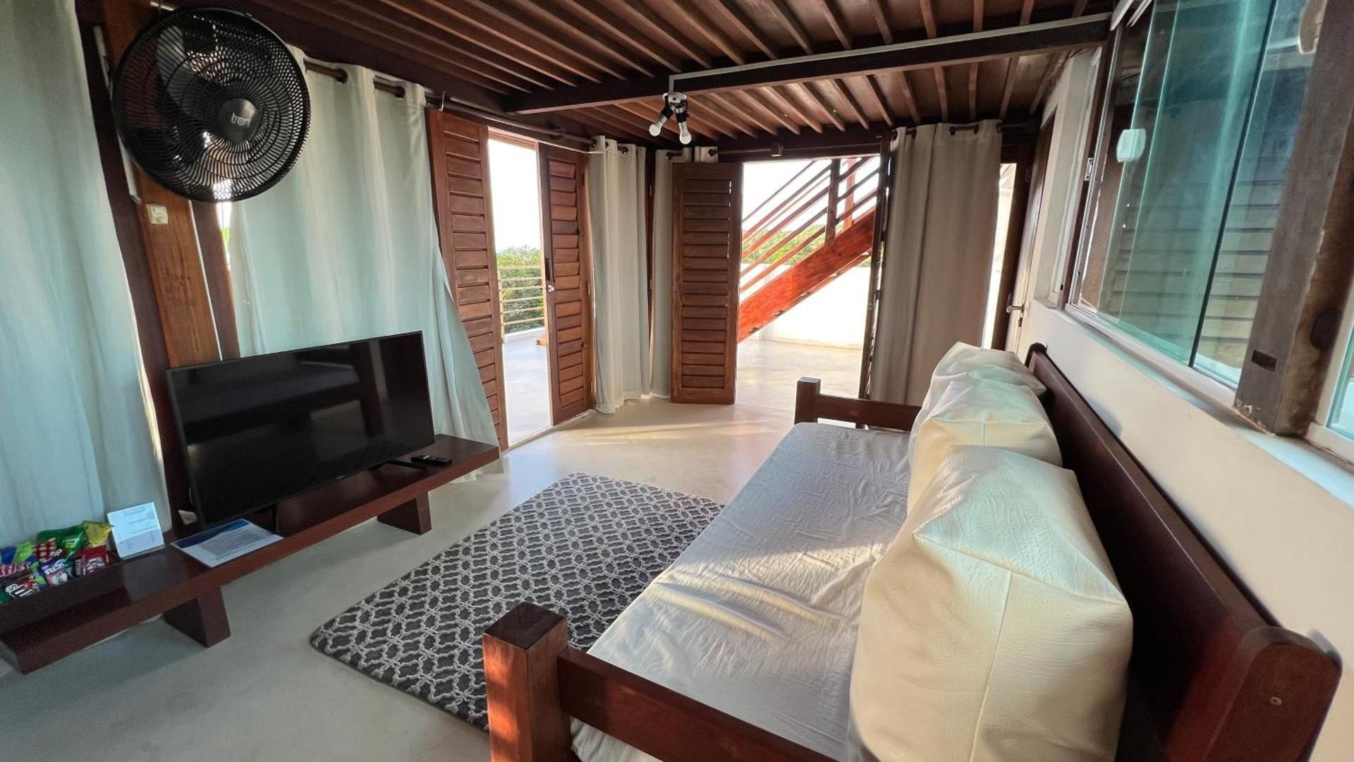 Master Loft with Hot Tub - No kitchen