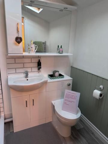 Deluxe Double Room with Side Sea View