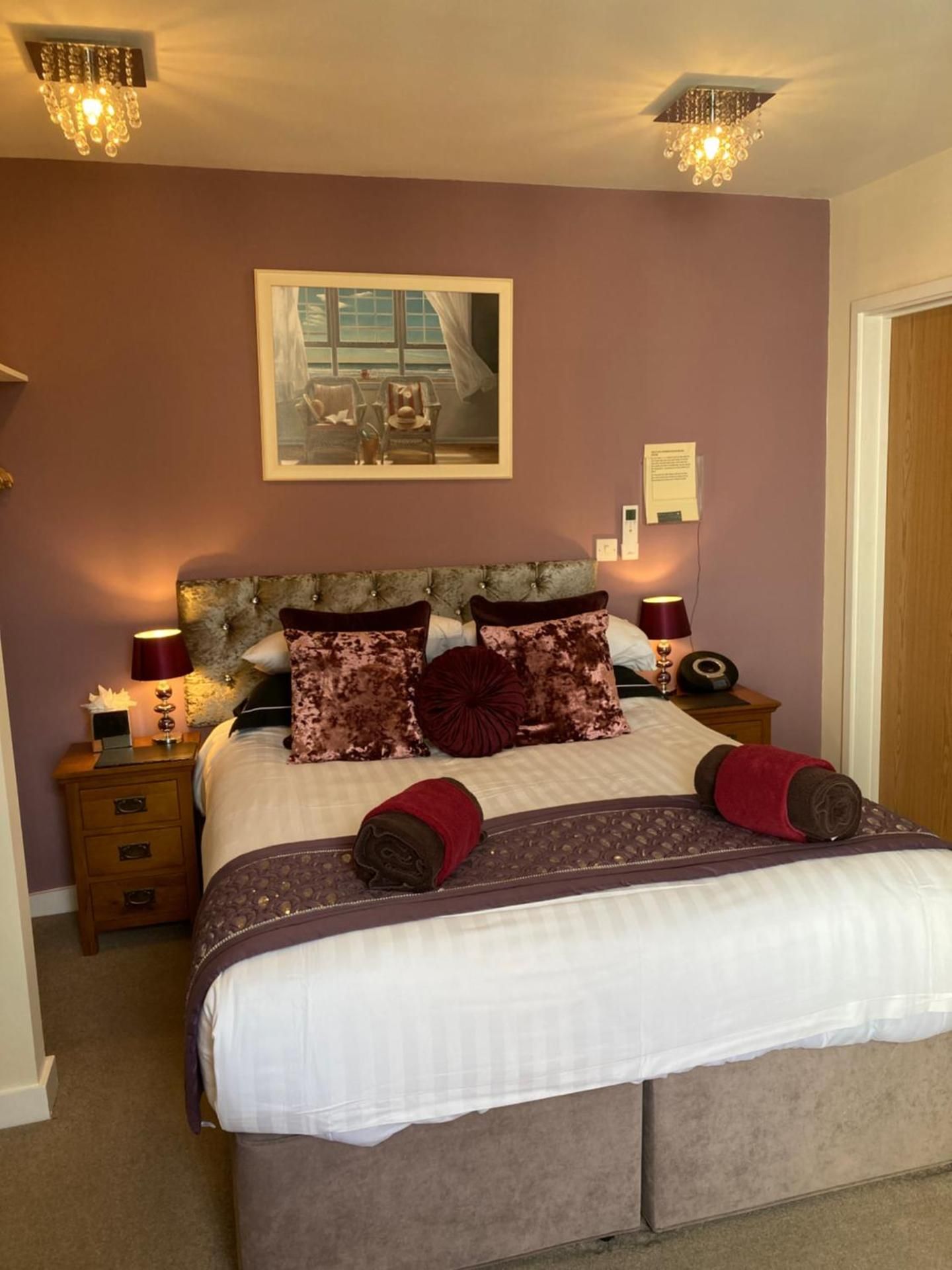 The Quies Hotel Deluxe Double Room 2