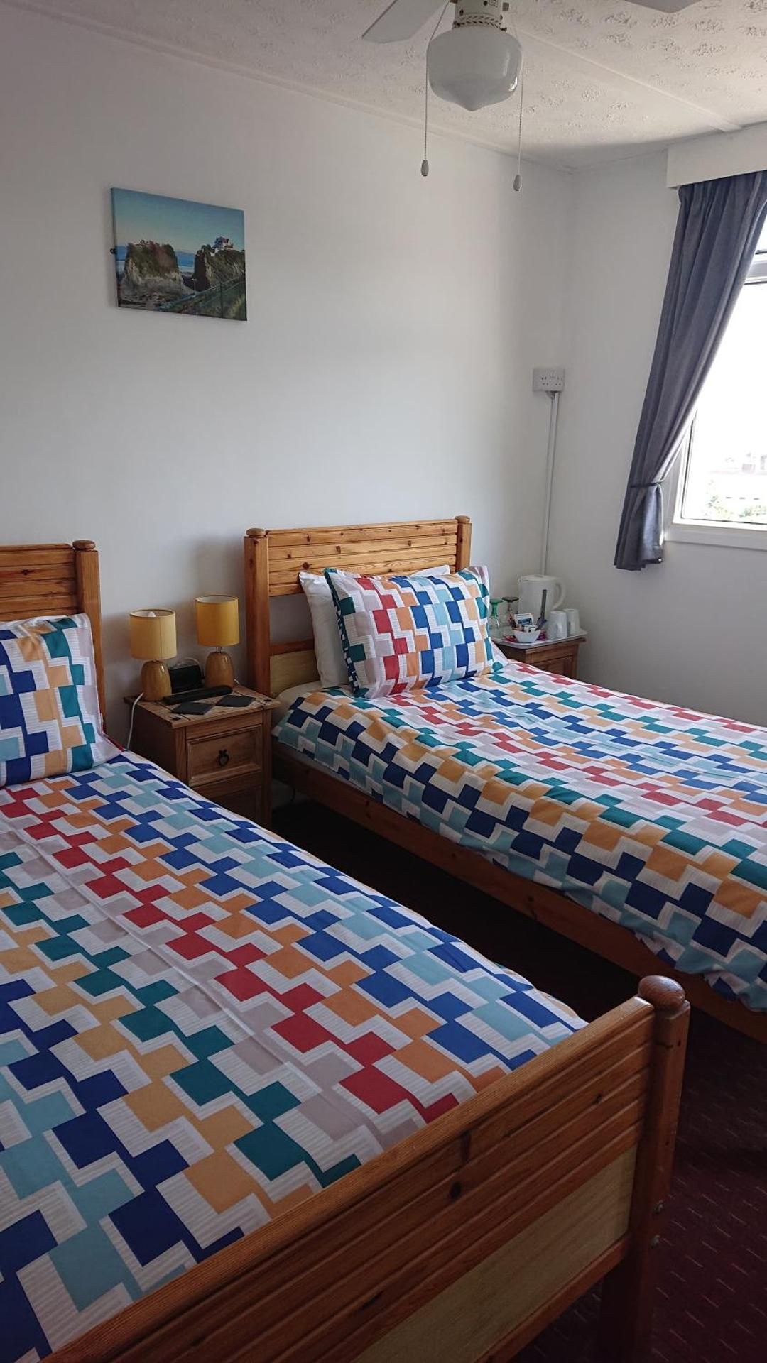 Room 8 Twin Room with Sea View 2nd Floor