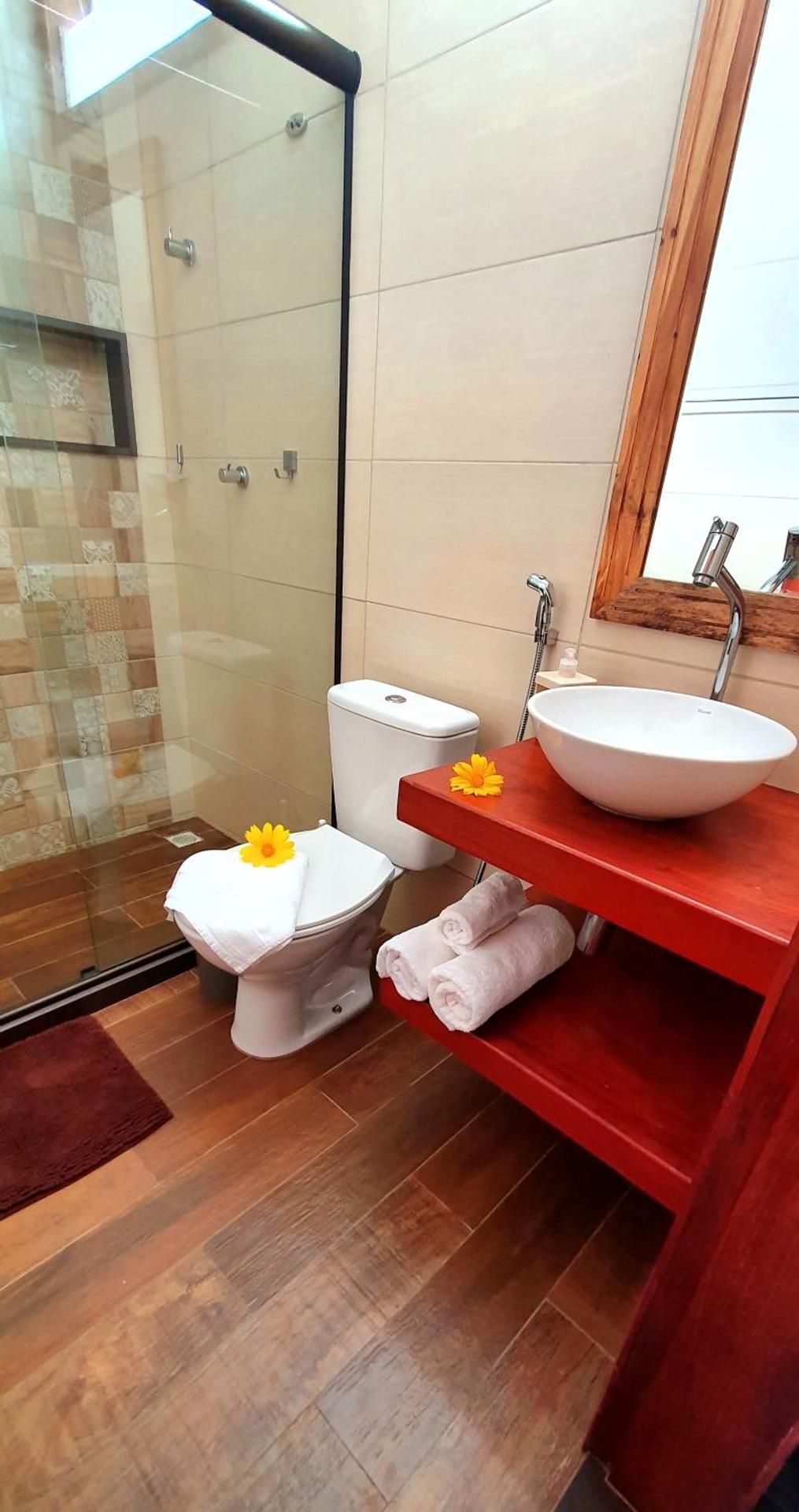 Deluxe Queen Suite