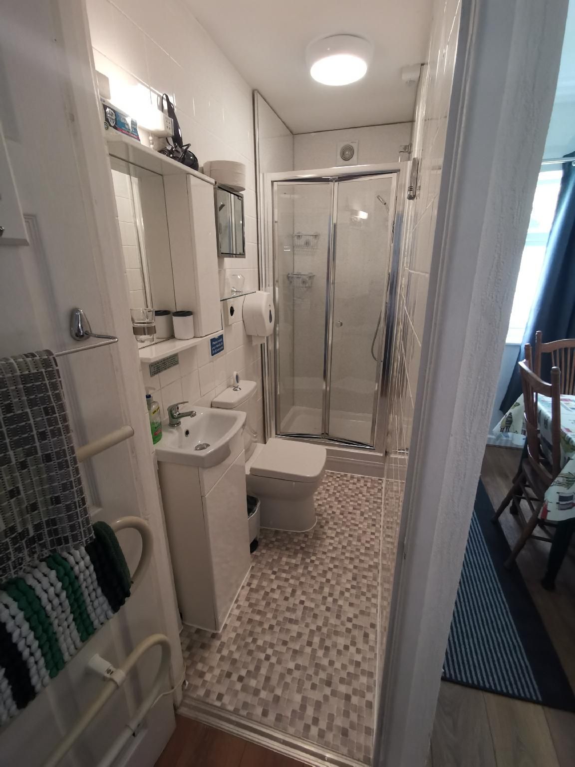 Aquarius B&B Family room-Ensuite-Sleeps 4 2