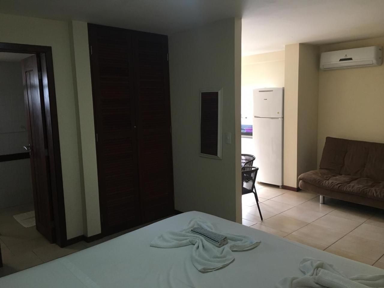Apartment with Pool View 