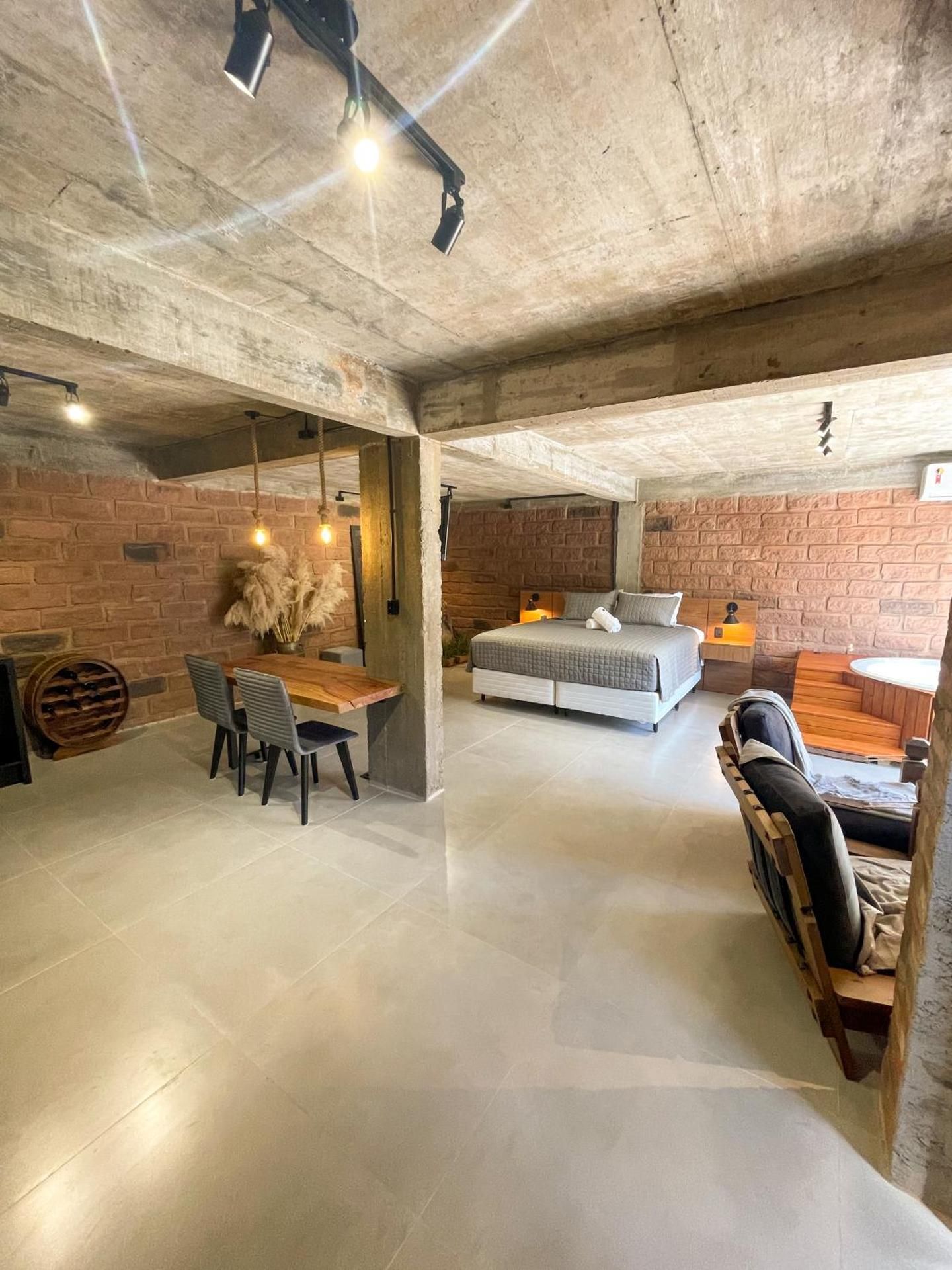 Suite with Spa Bath