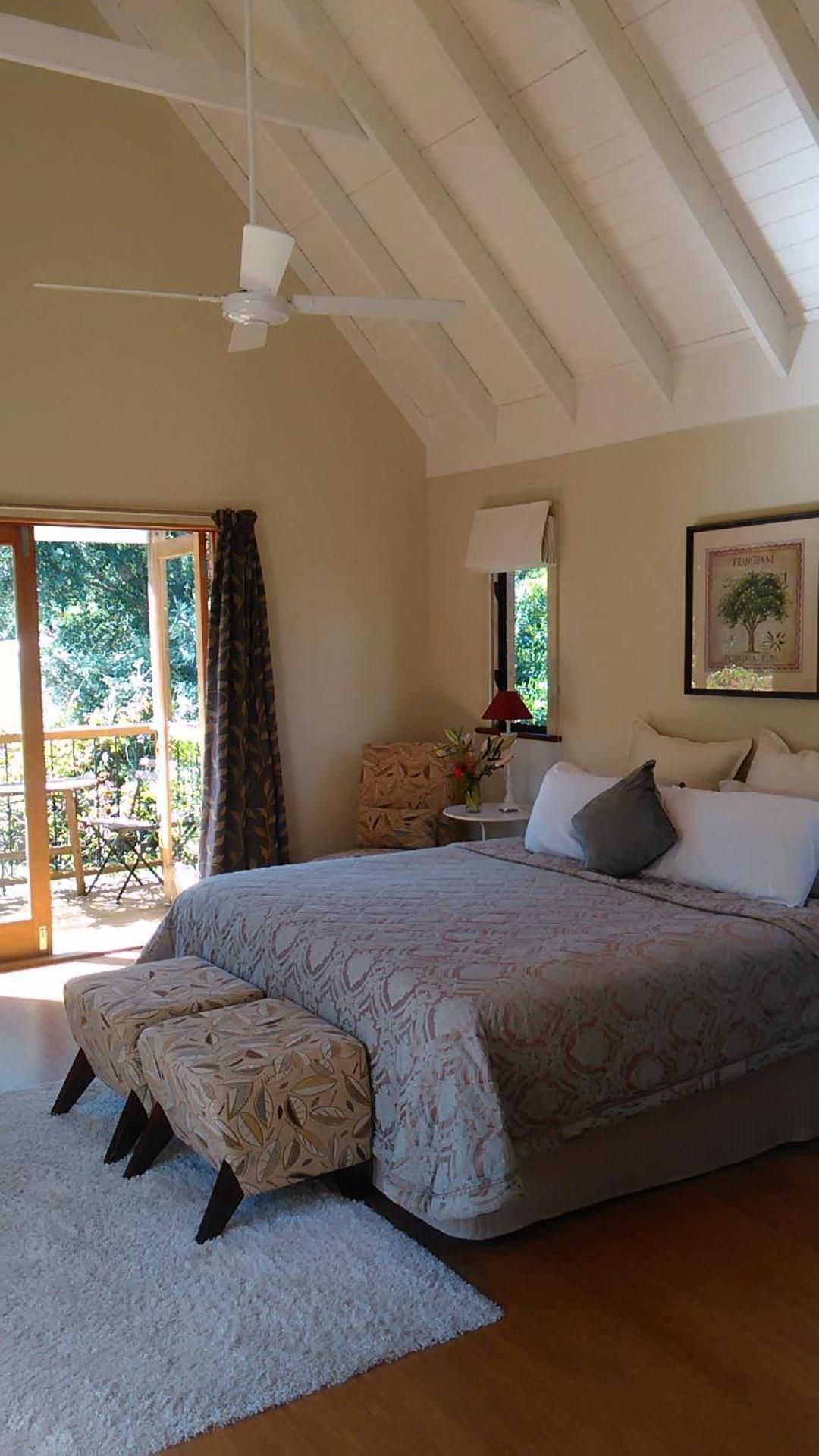 Deluxe Double Room (2 Adults + 1 Child)