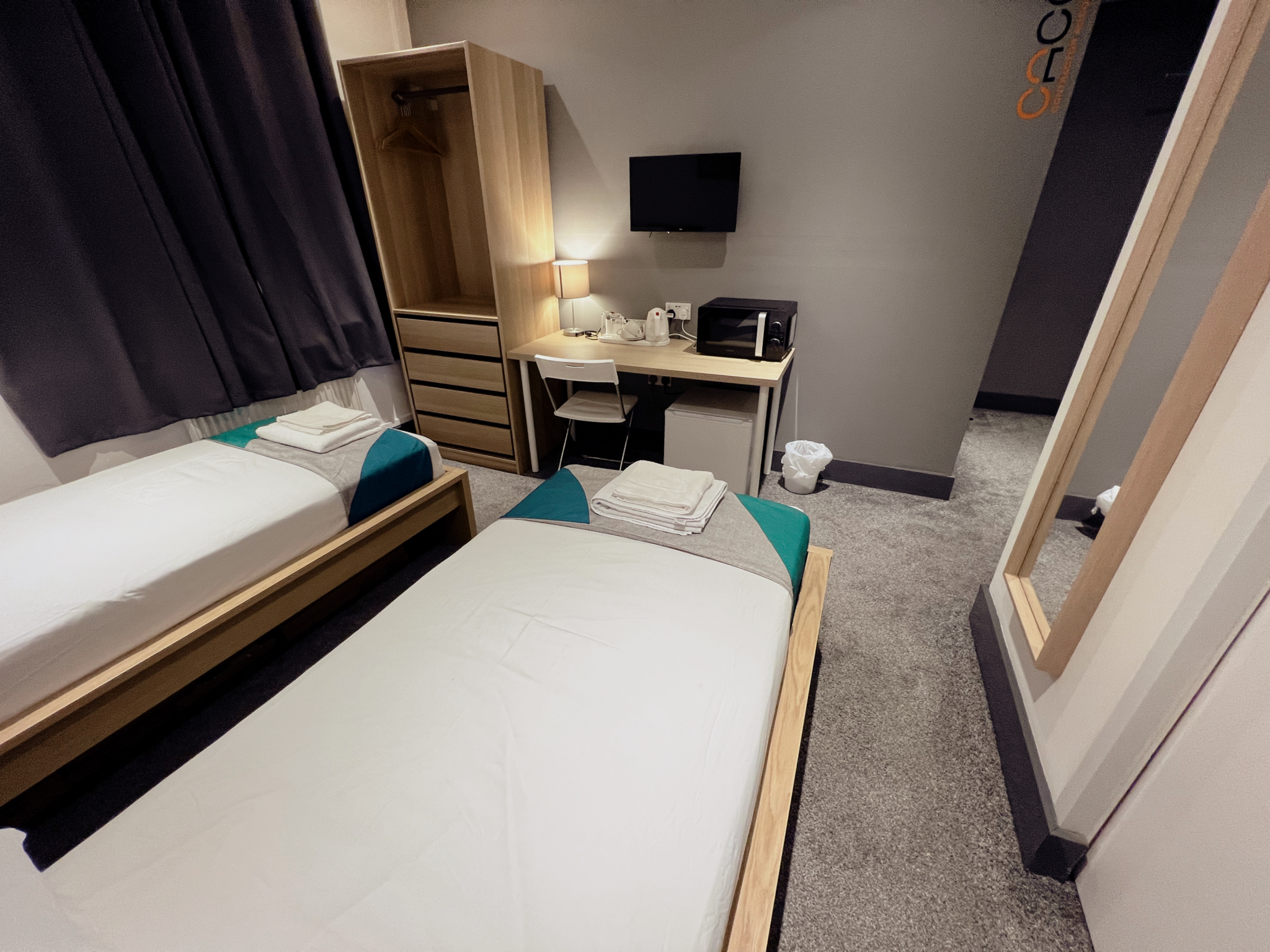 Contractor Accommodation - CACCO Twin room-Ensuite 2