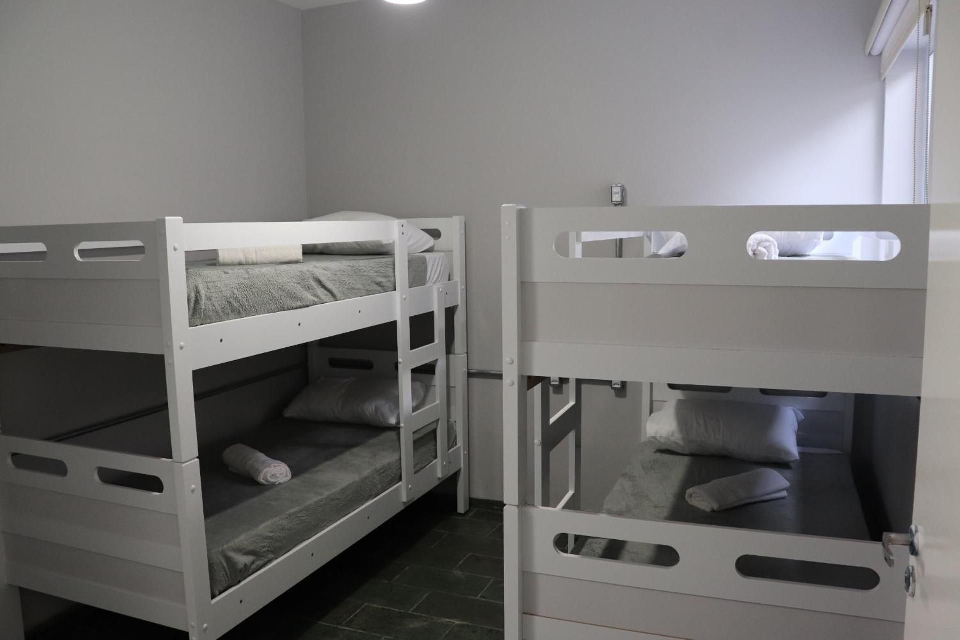 Single Bed in Mixed Dormitory Room