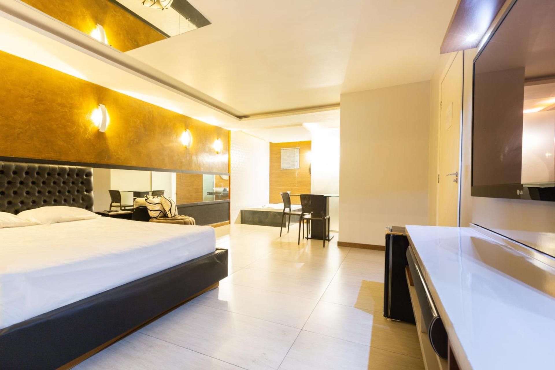Suite with Spa Bath
