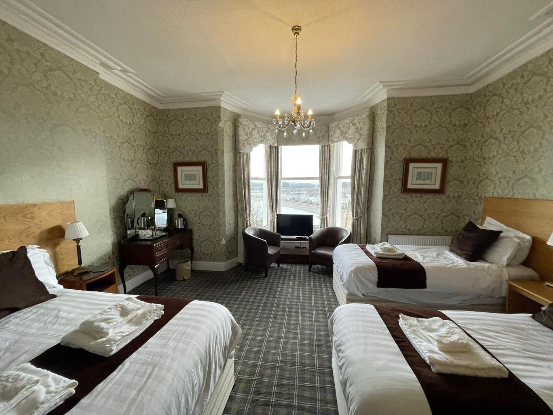 Quadruple Room with Sea View