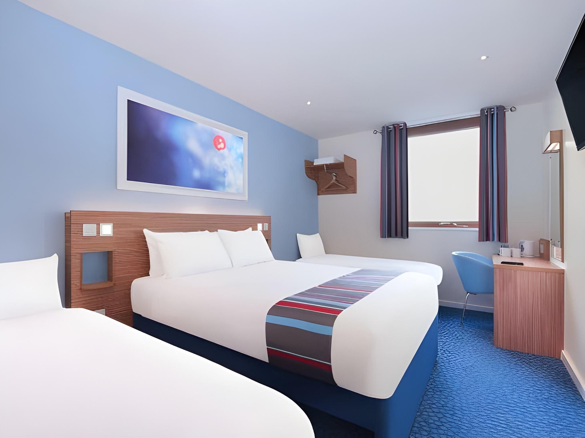 Travelodge London Crystal Palace Family Room 2