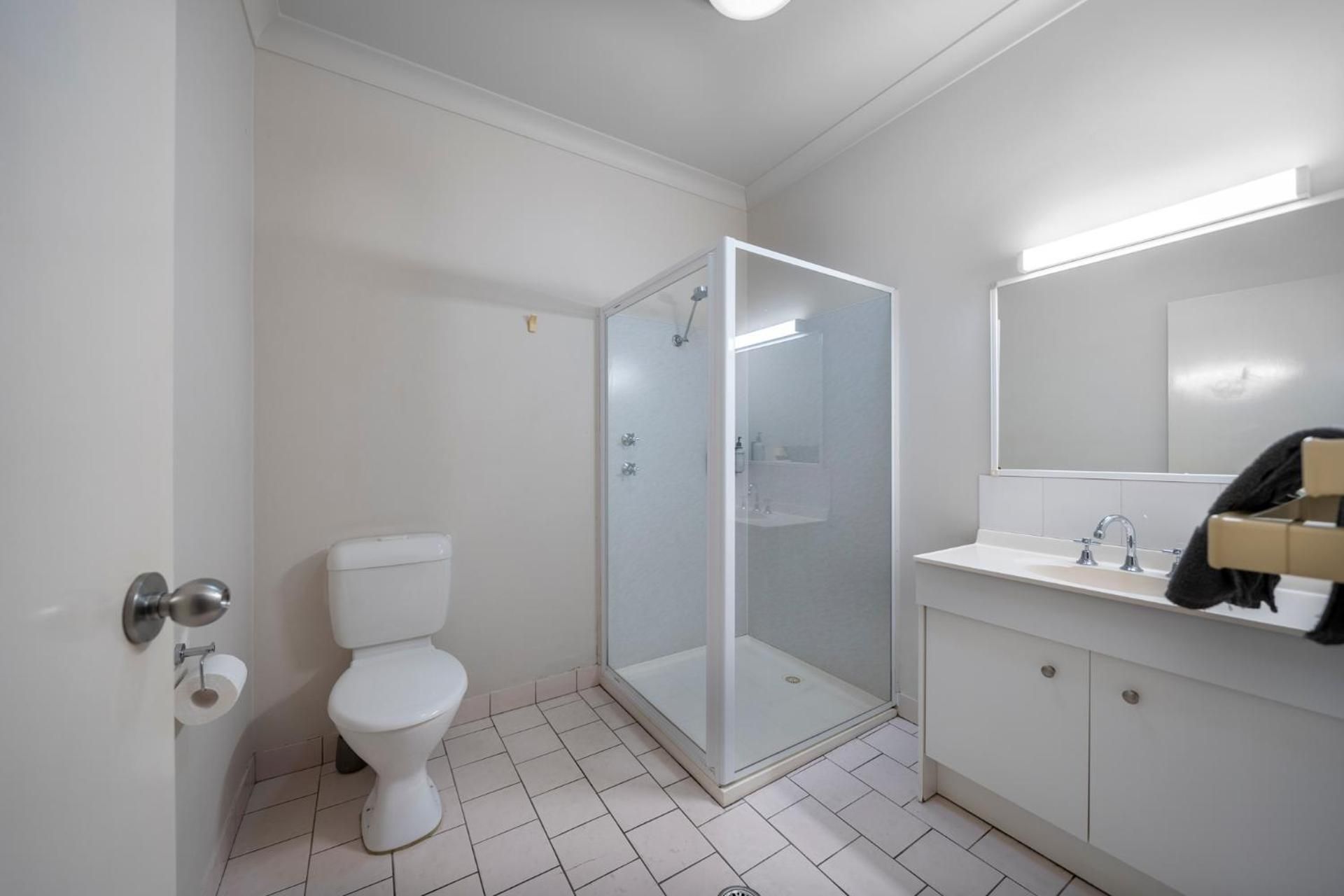 Queen Room - Pet Friendly