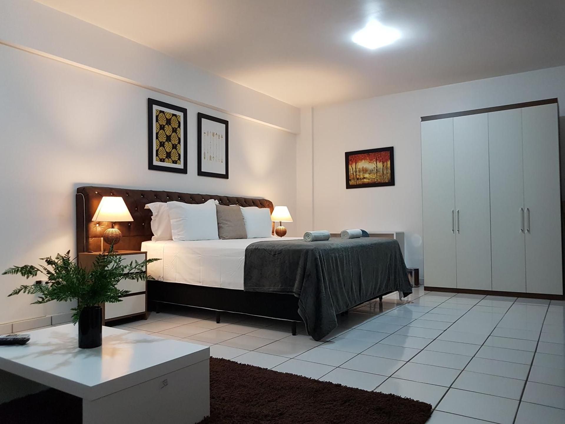 Deluxe King Suite