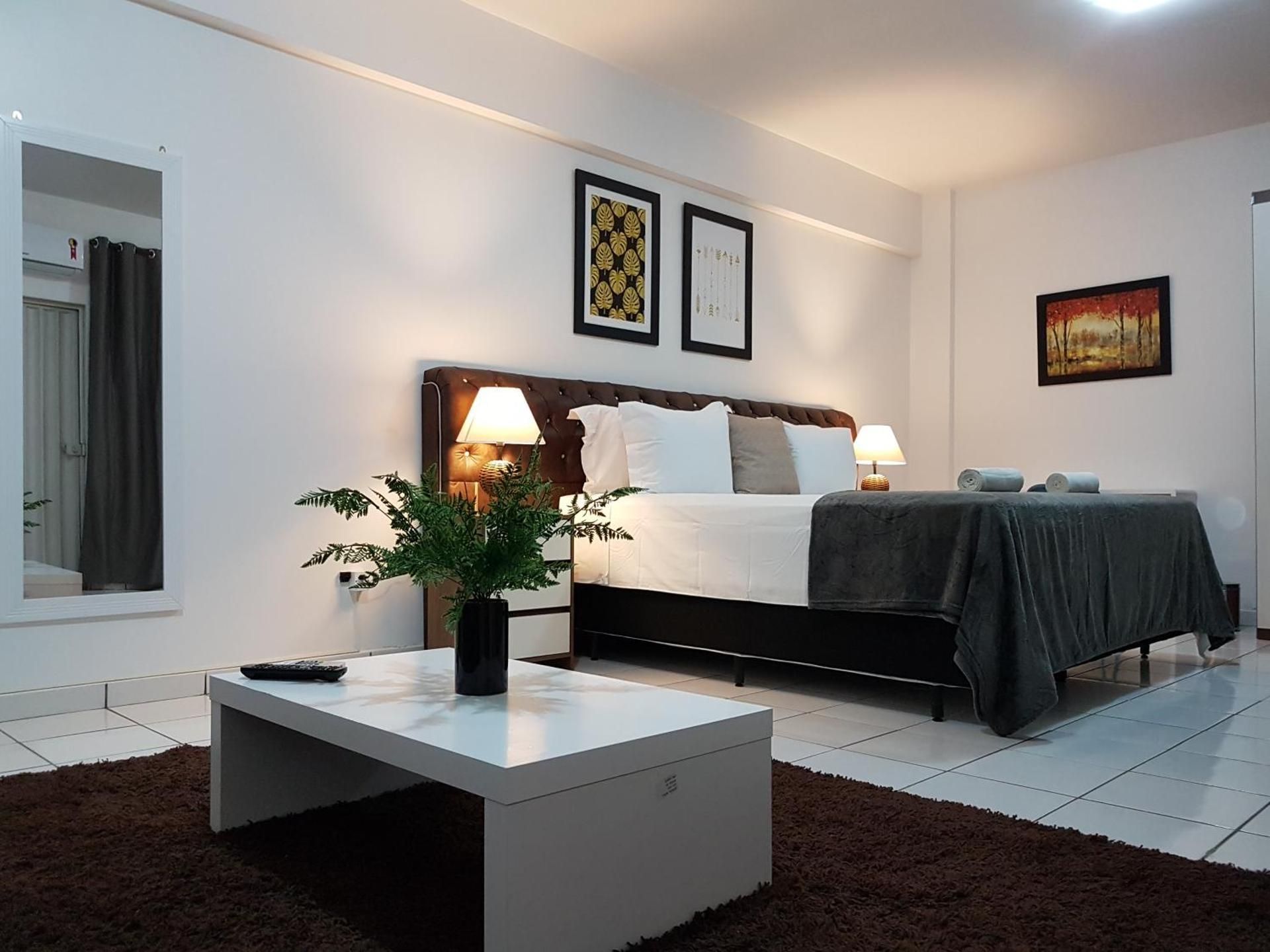 Deluxe King Suite