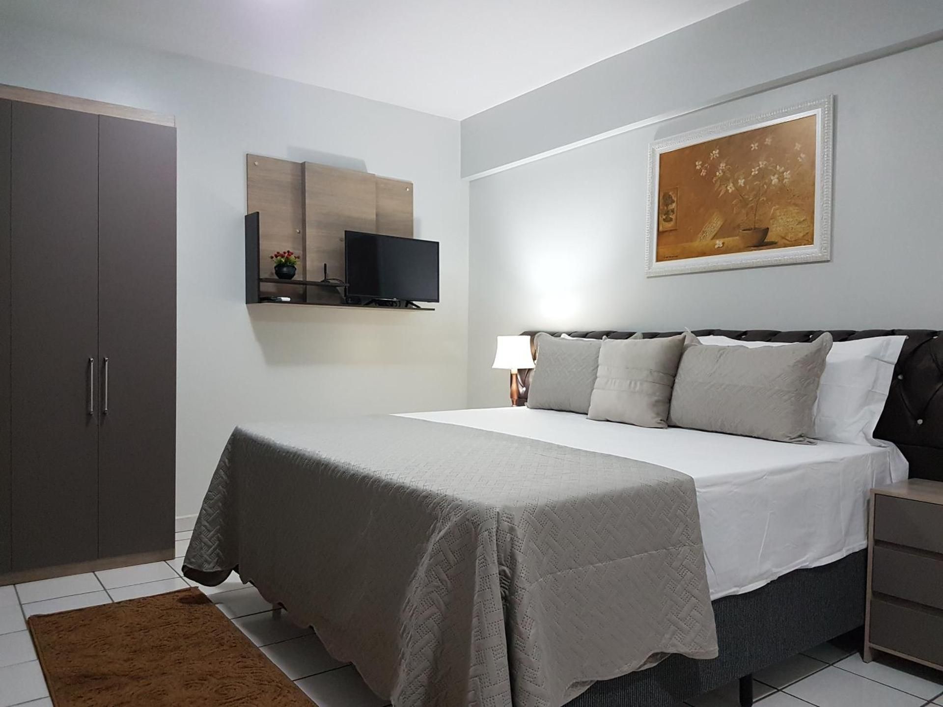 Deluxe King Suite