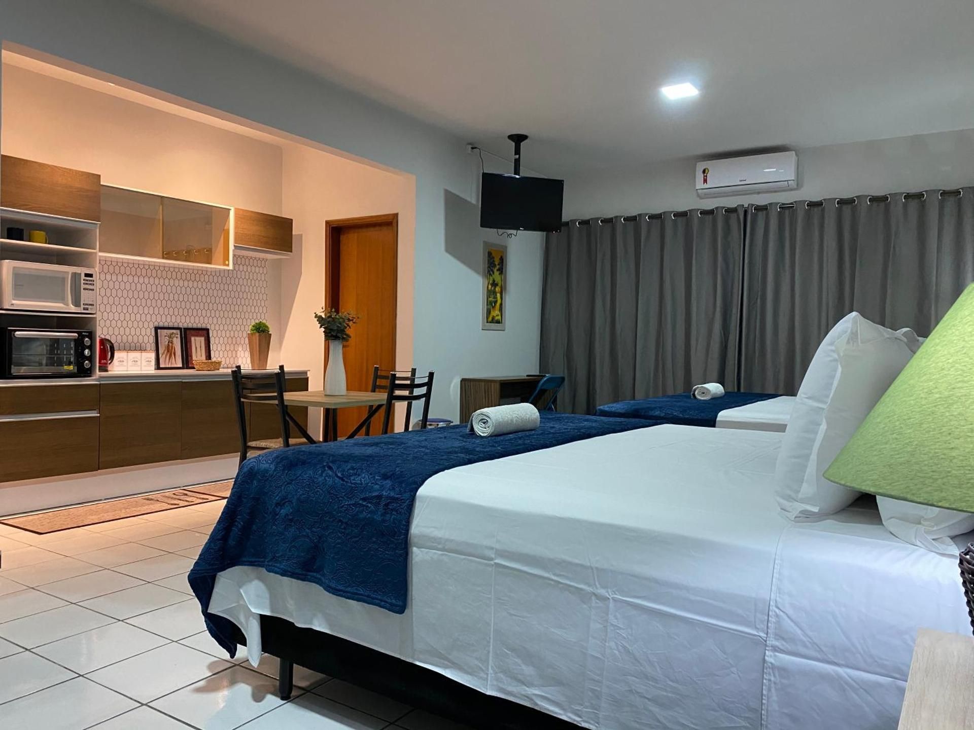 Deluxe King Suite