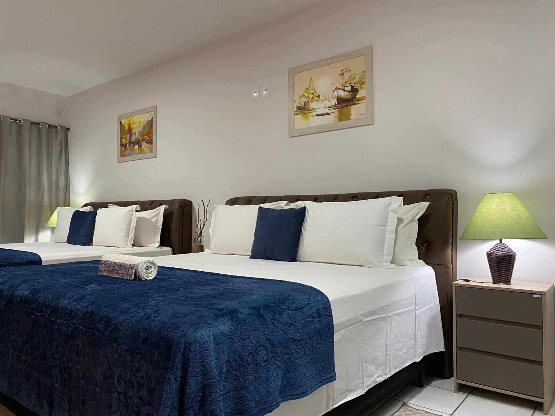 Deluxe King Suite