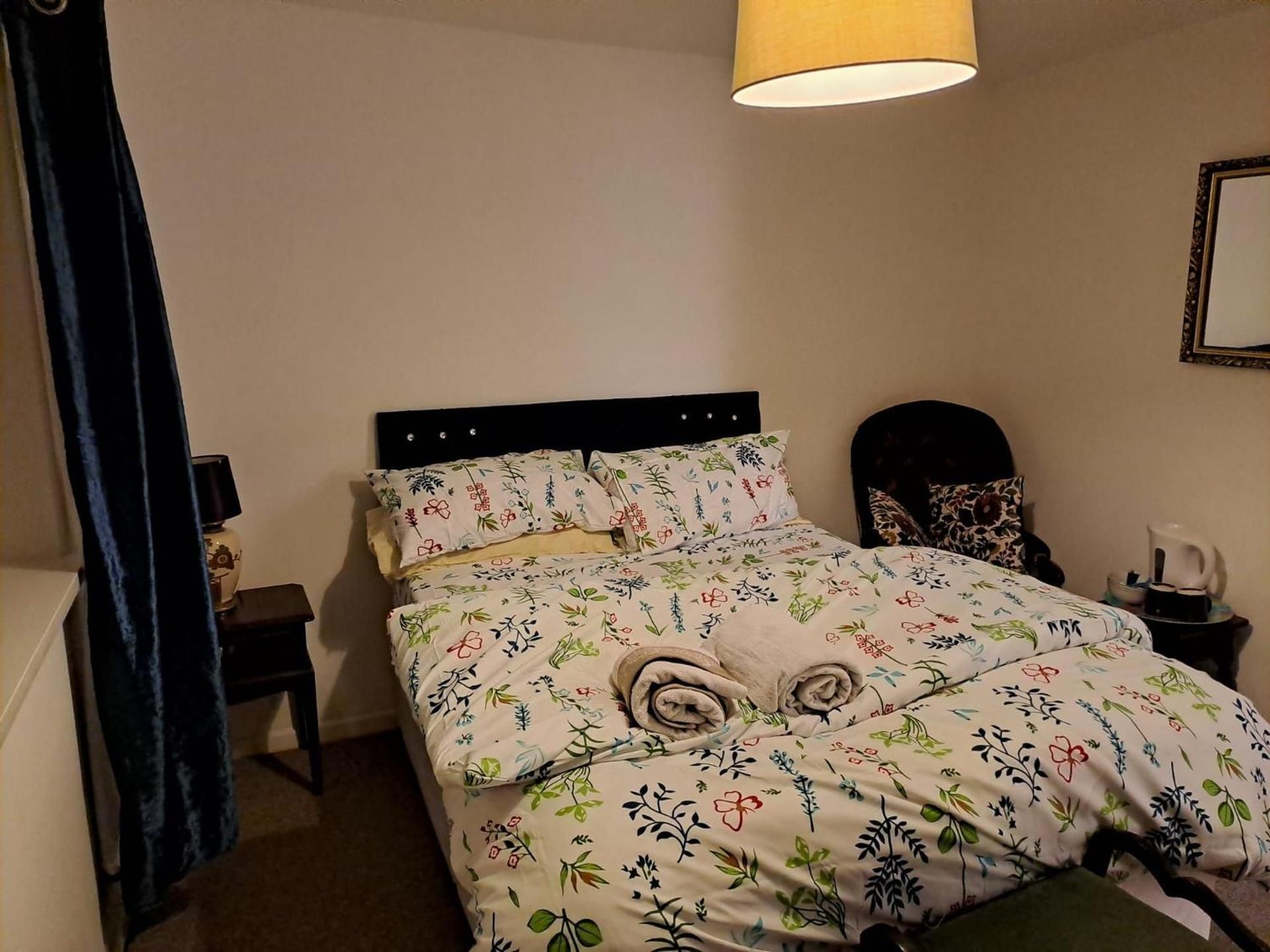 Standard Double Room with Shared Bathroom