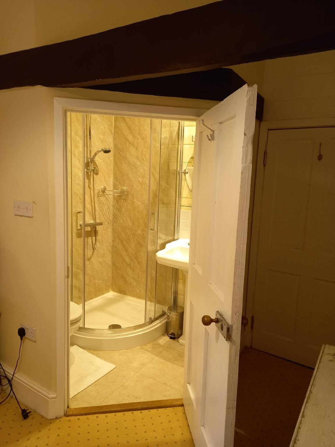 Double Room-Private Bathroom