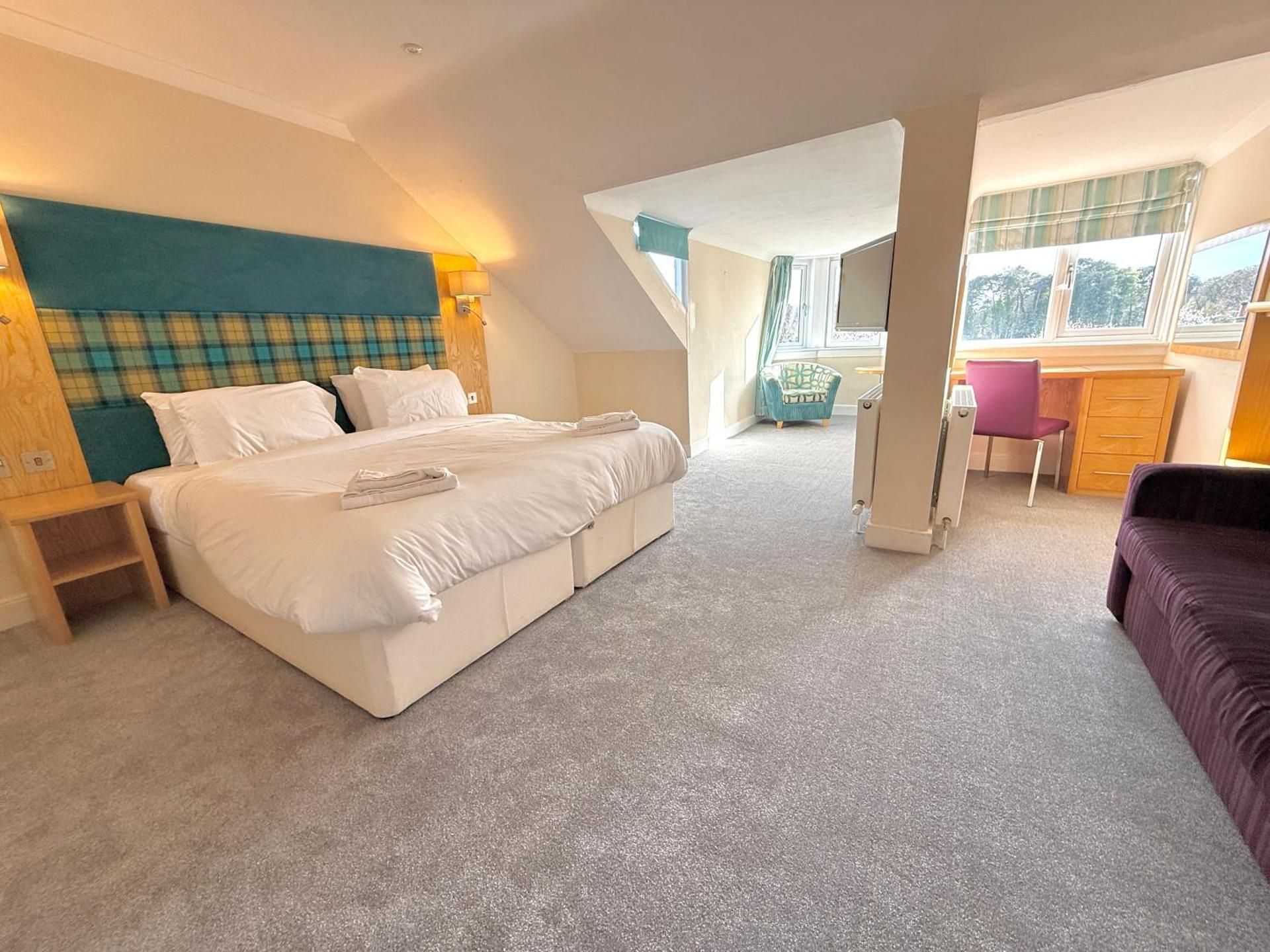 Deluxe Family Suite