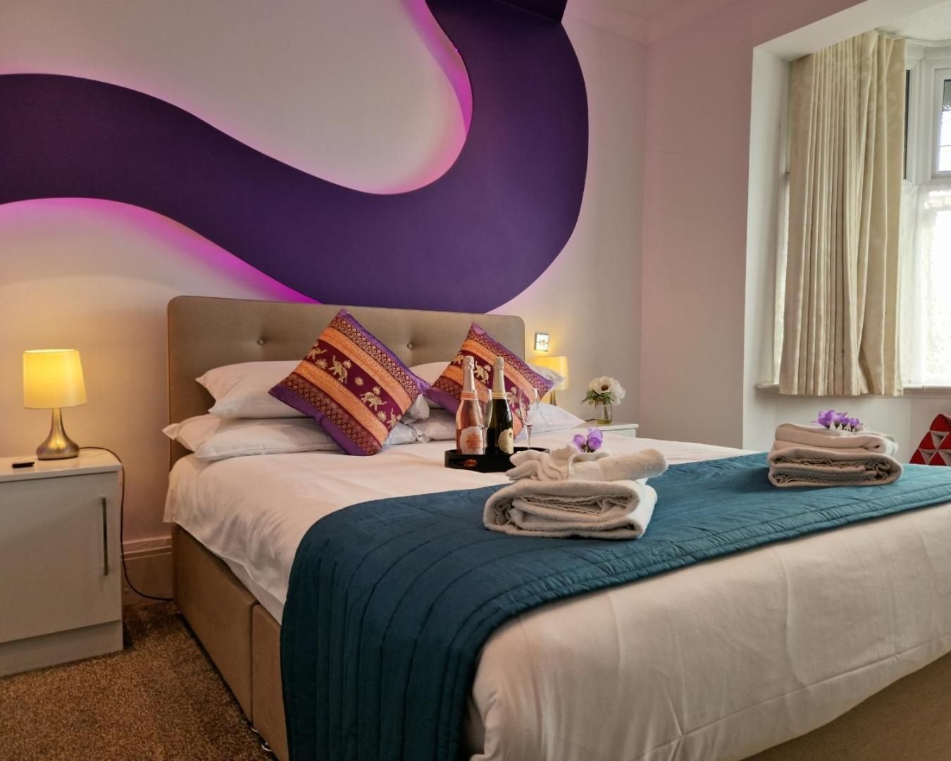Deluxe Family Room