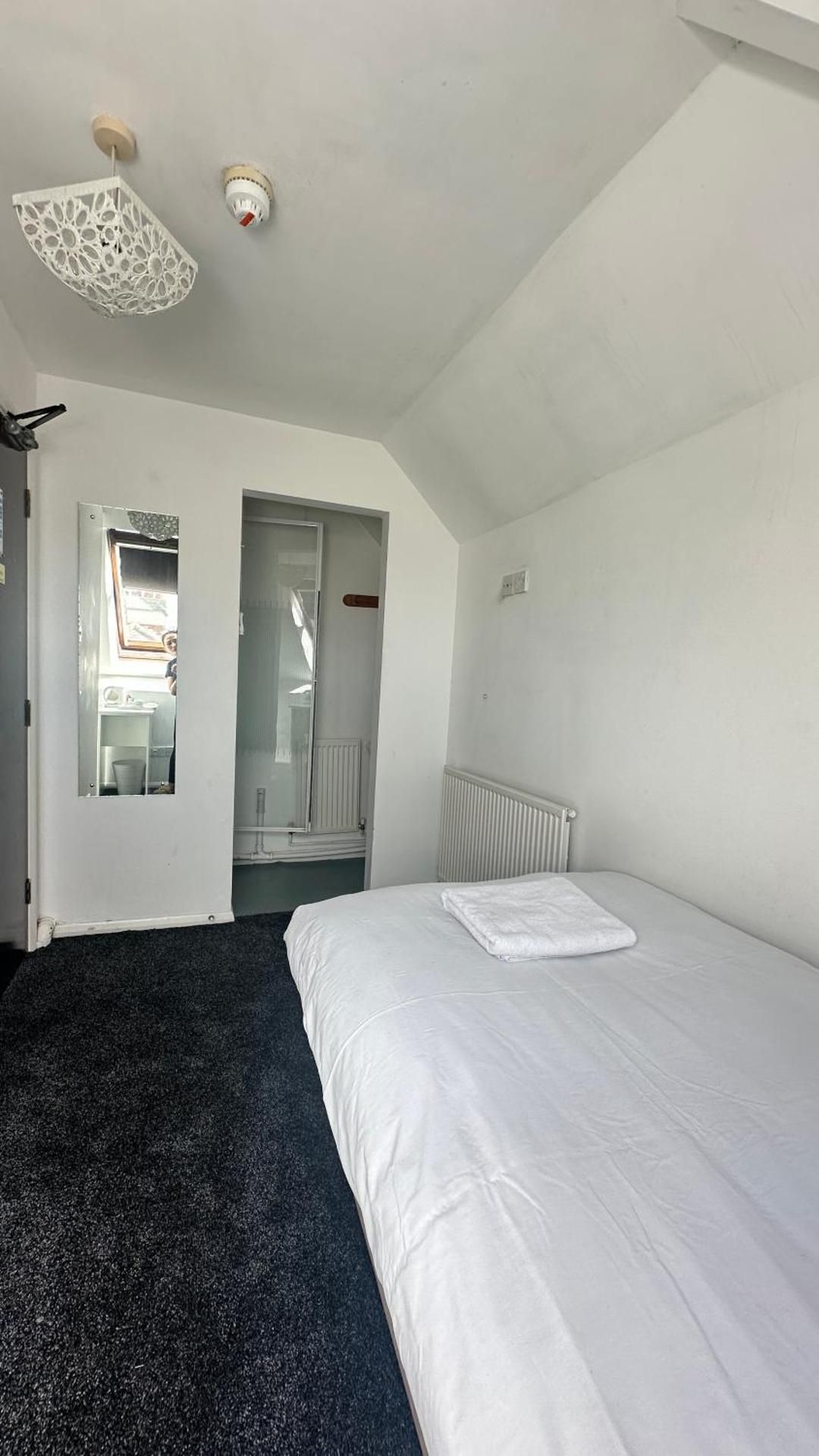 Single Room with Shower