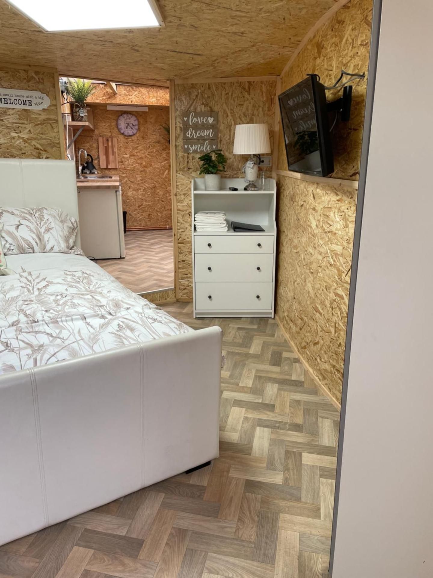 Double Room with Private Bathroom