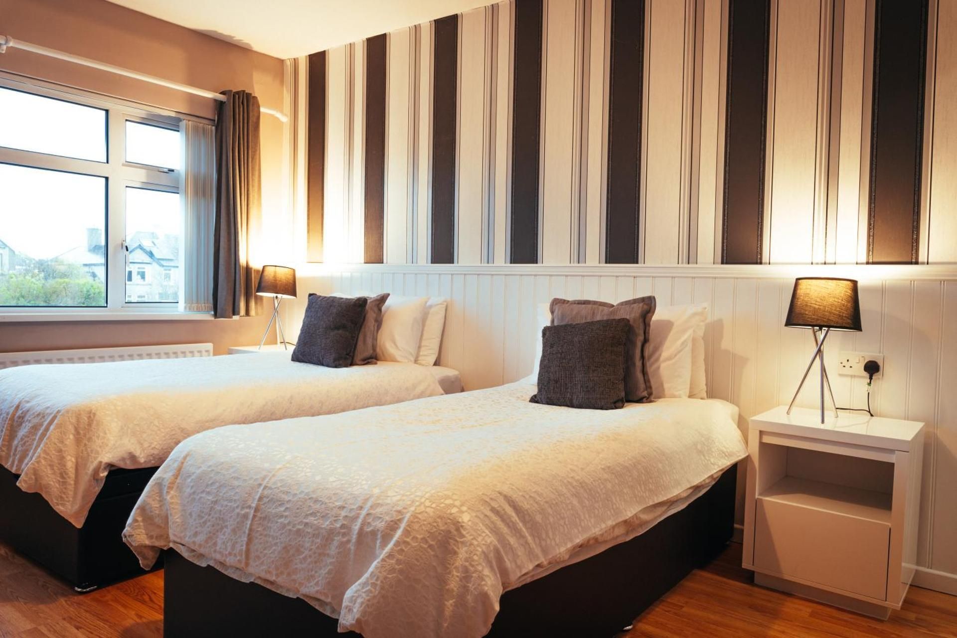 Large Twin Room