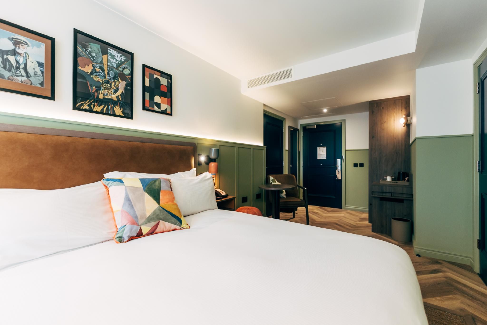 King Accessible Room