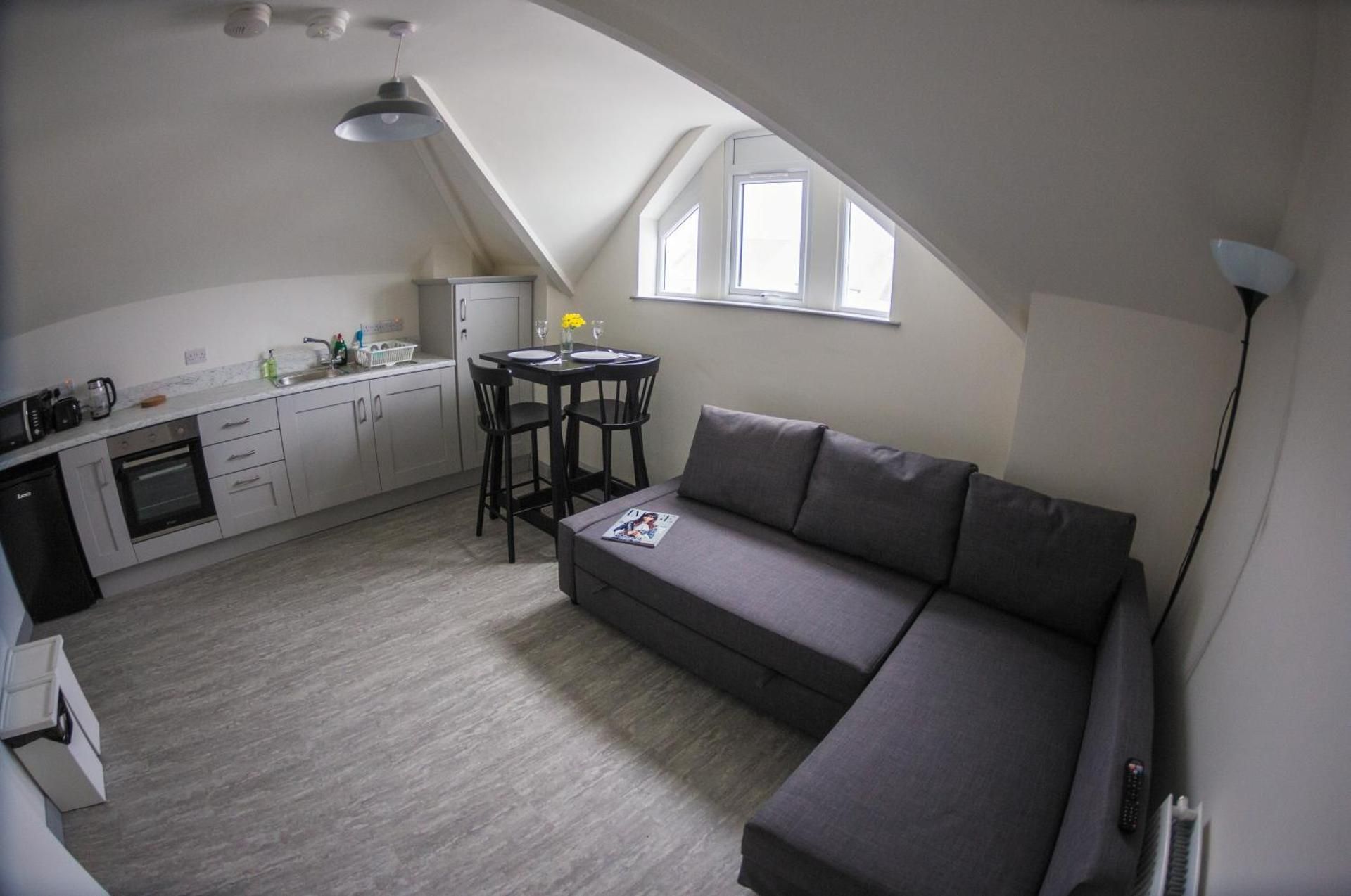 One-Bedroom Apartment