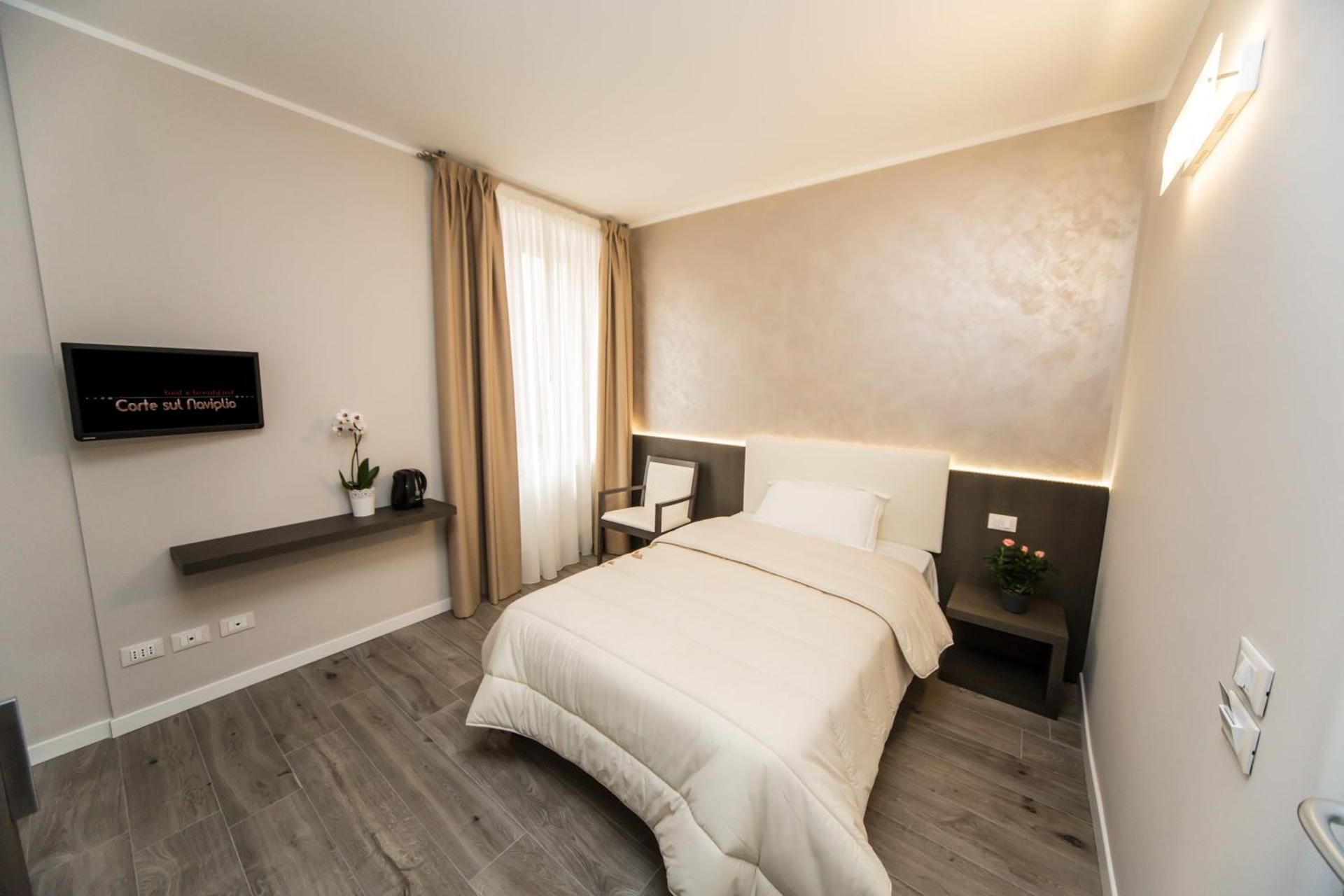 Single Room With Private Bathroom