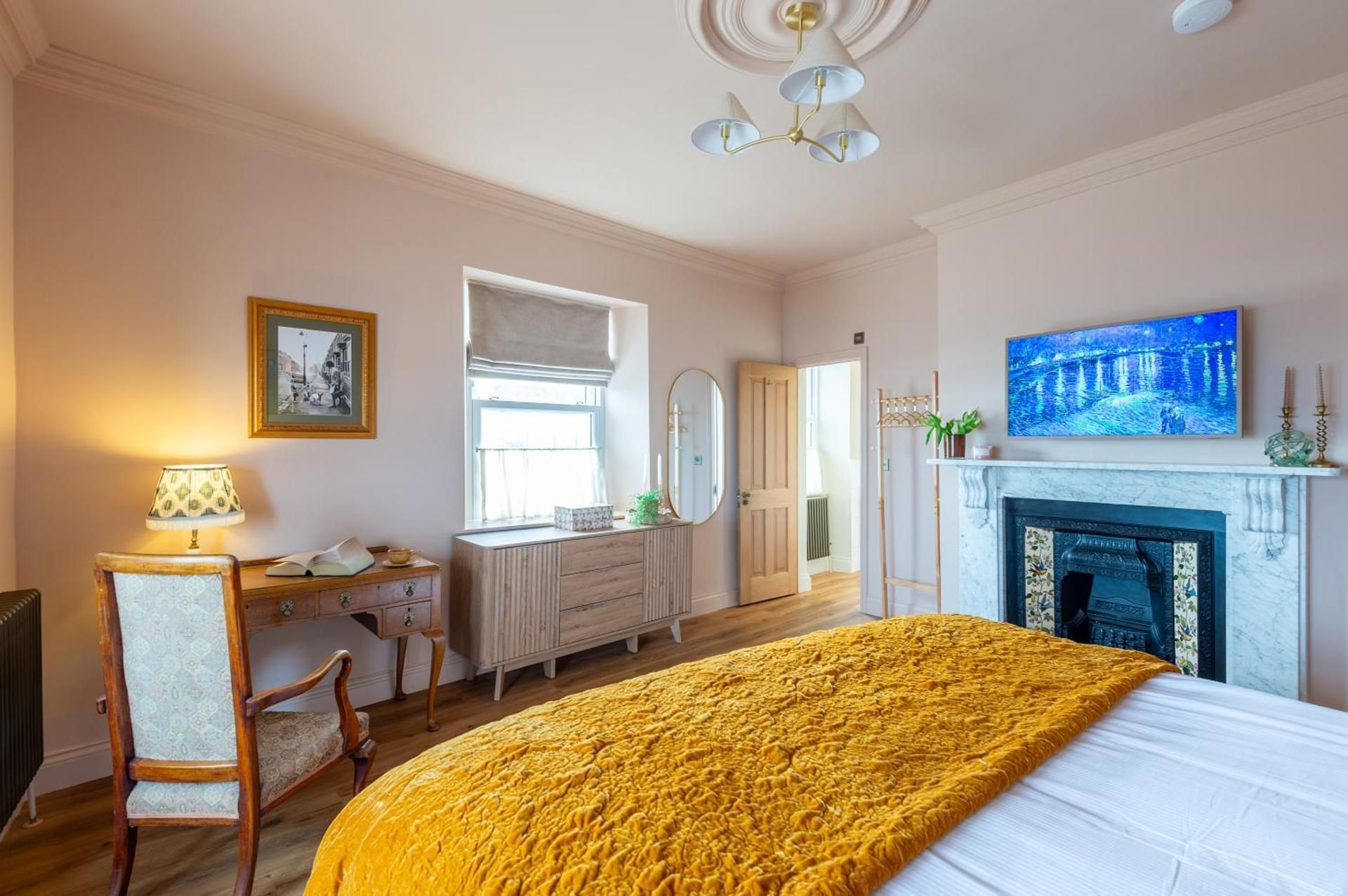 Superior King Room